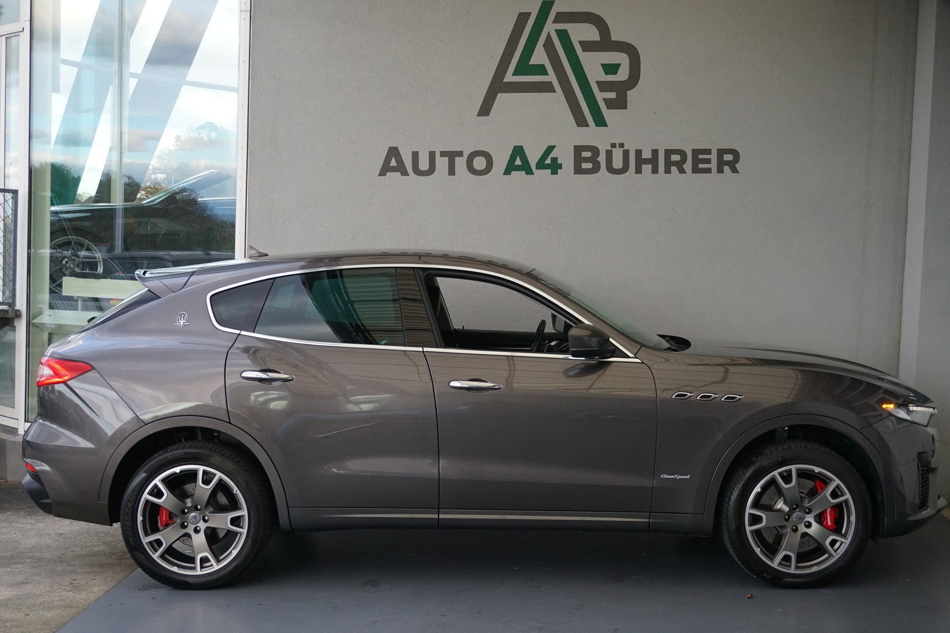 MASERATI Levante 3.0 V6 4WD GranSport Automatica-image-3