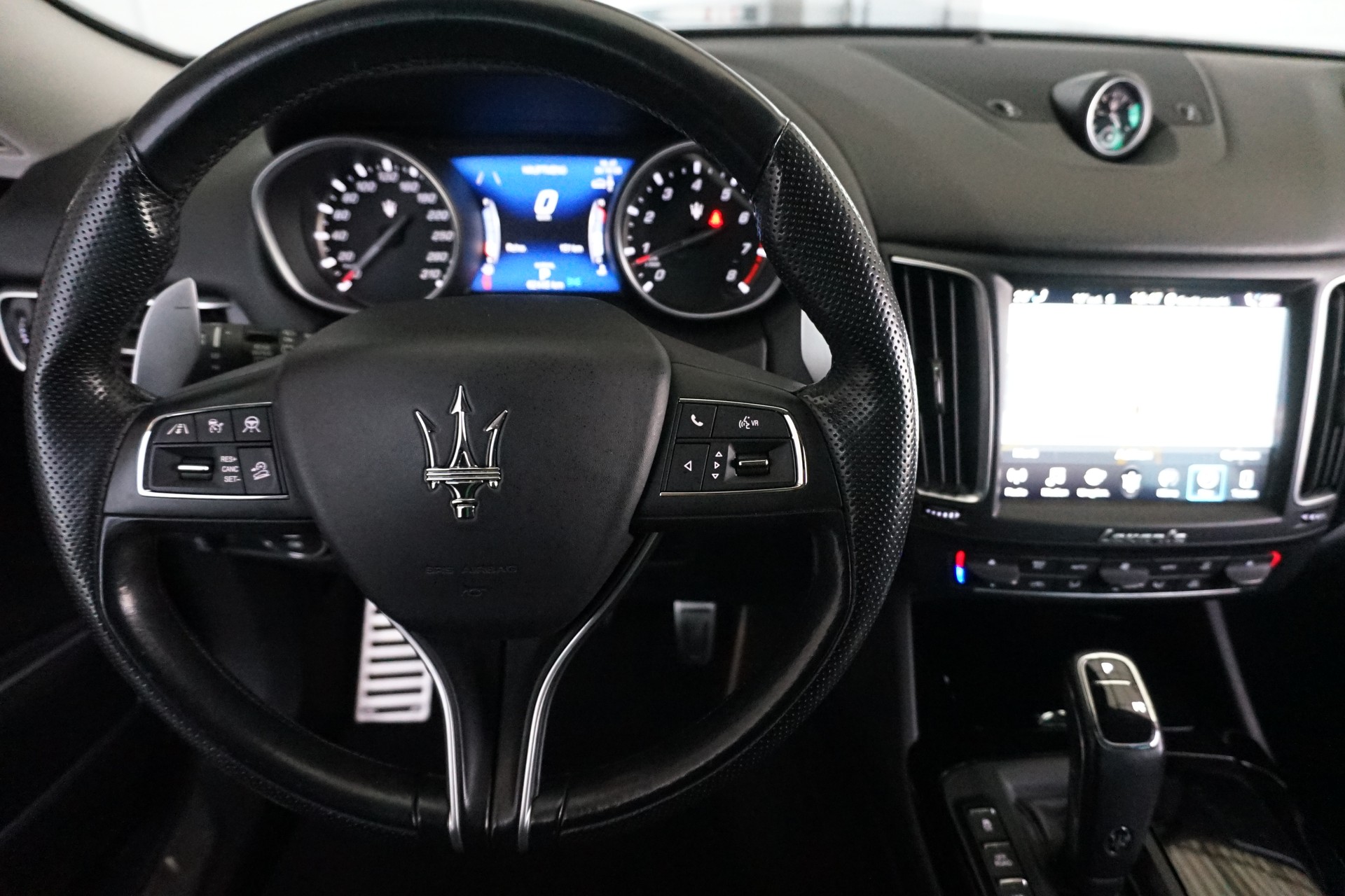 MASERATI Levante 3.0 V6 4WD GranSport Automatica-image-15