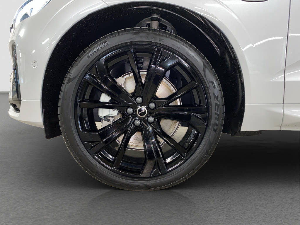 VOLVO XC60 2.0 T6 TE Black Edition eAWD-image-14