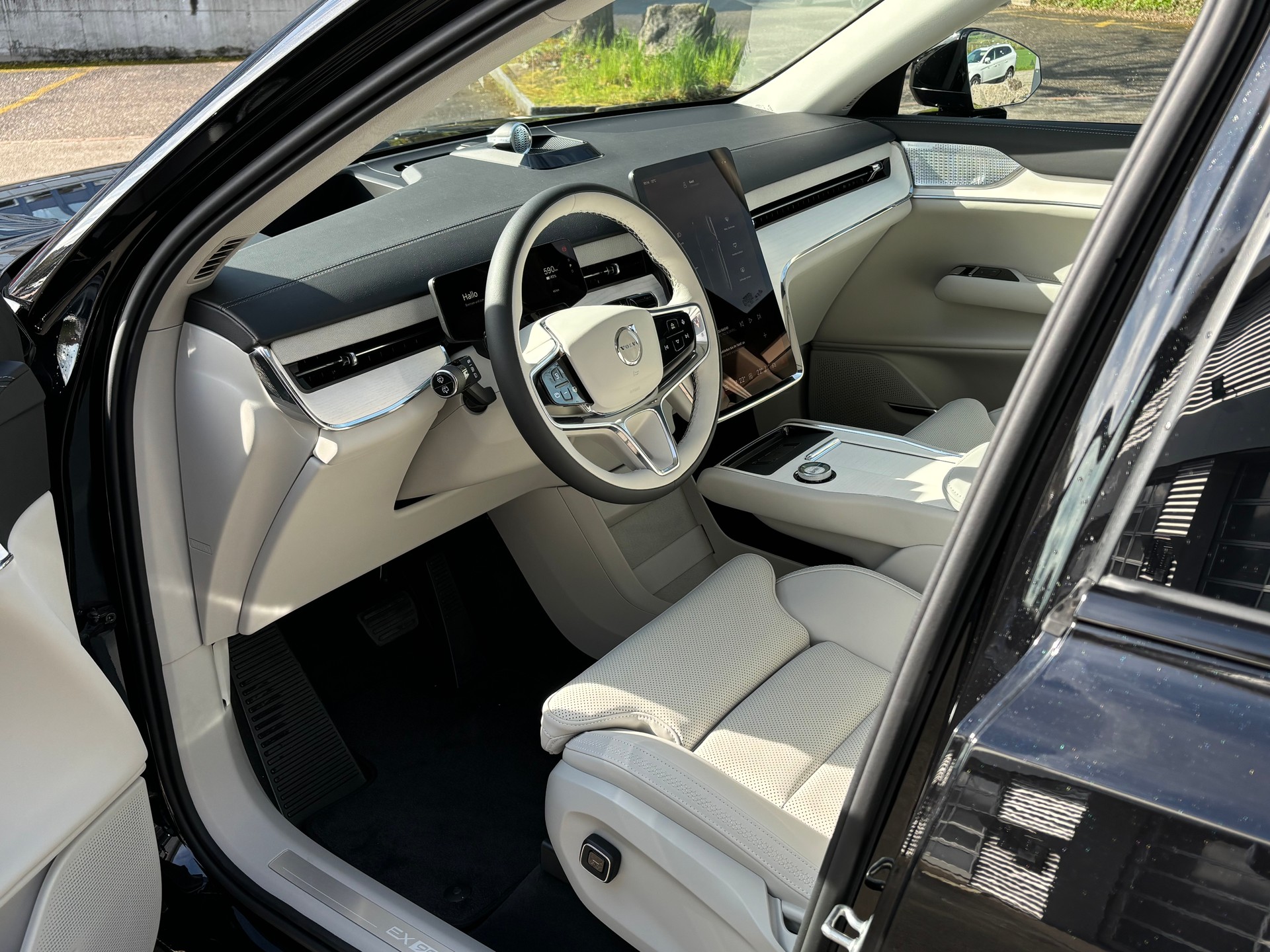 VOLVO EX90 Twin Ultra AWD-image-2