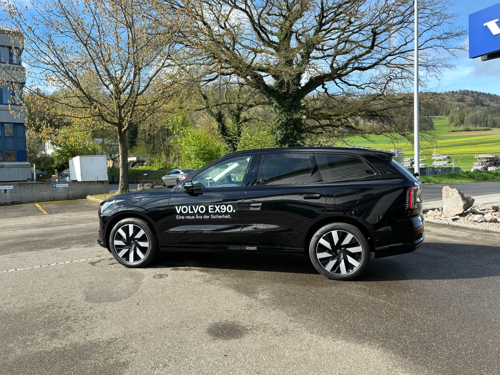 VOLVO EX90 Twin Ultra AWD-image-4