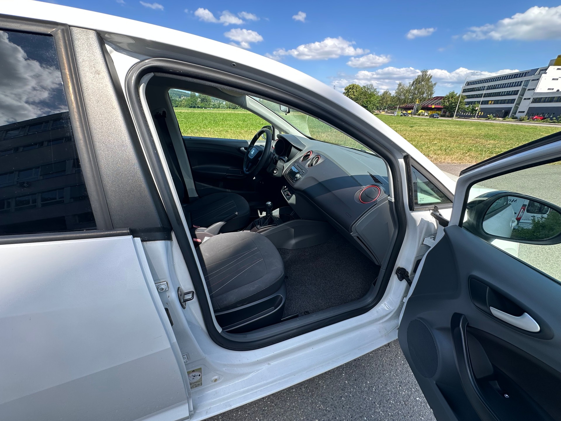 SEAT Ibiza 1.2 COPA Reference Frisch ab MFK 22.10.2025-image-9