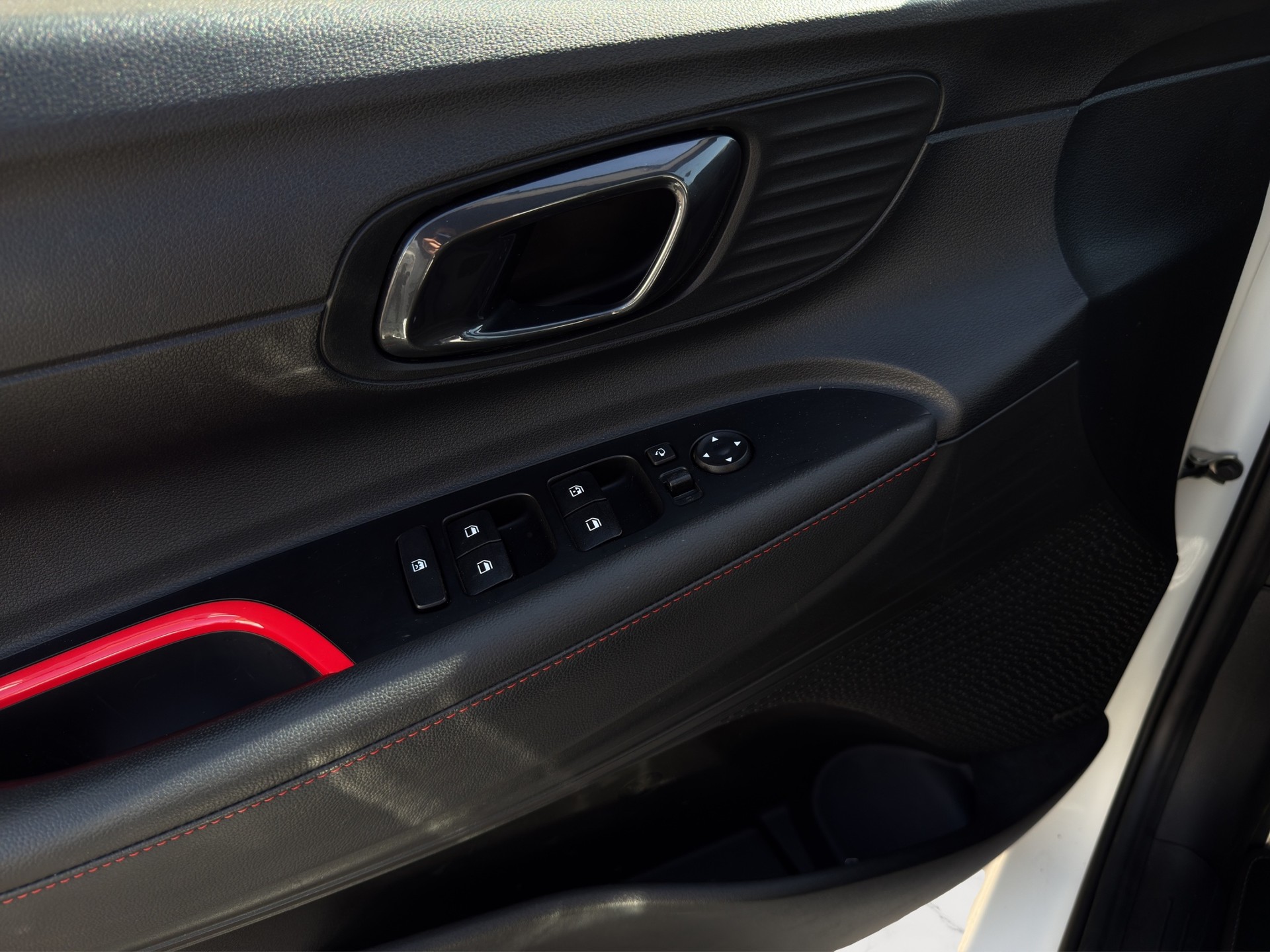 HYUNDAI i20 1.0 T-GDi N-Line DCT-image-15