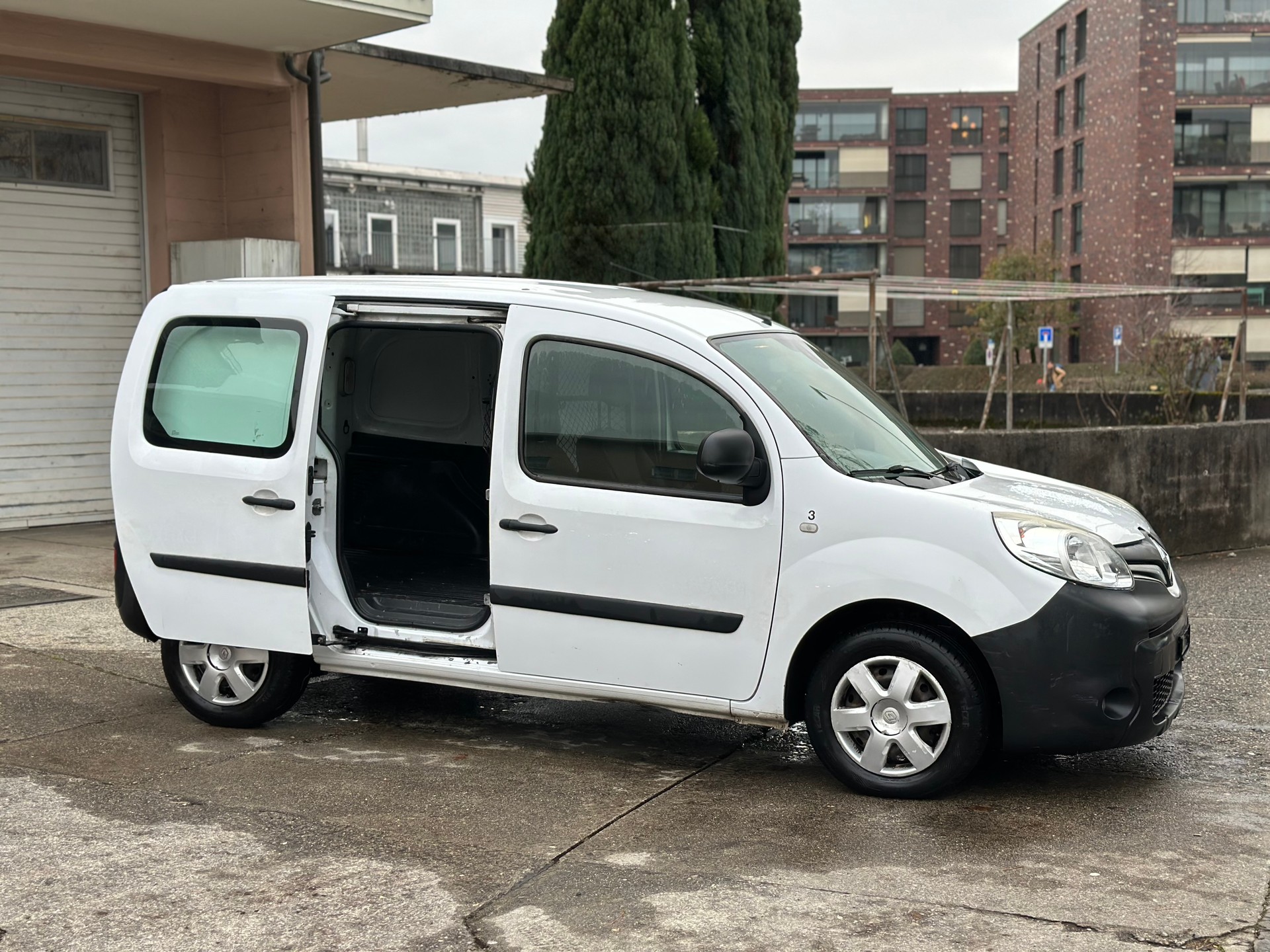 RENAULT Kangoo Medium dCi 75 Business-image-2
