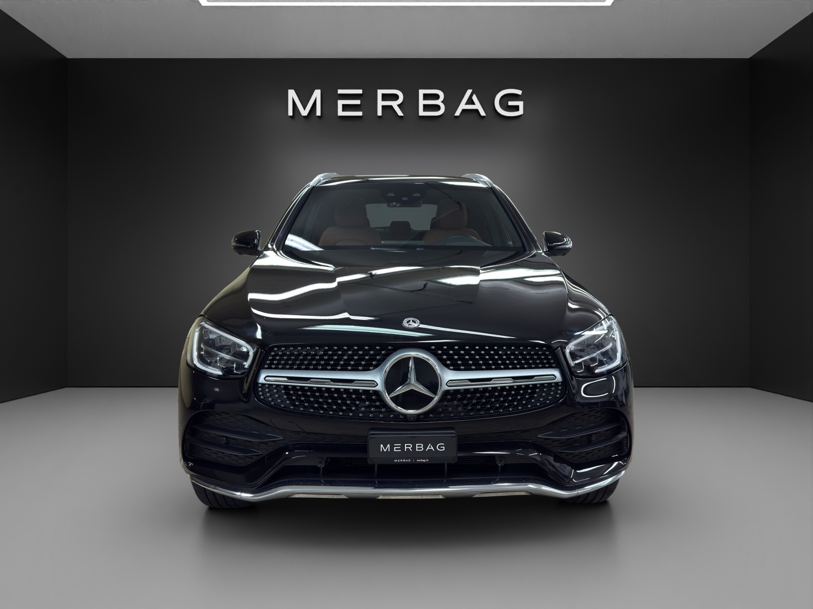 MERCEDES-BENZ GLC 300 e AMG Line 4Matic-image-6