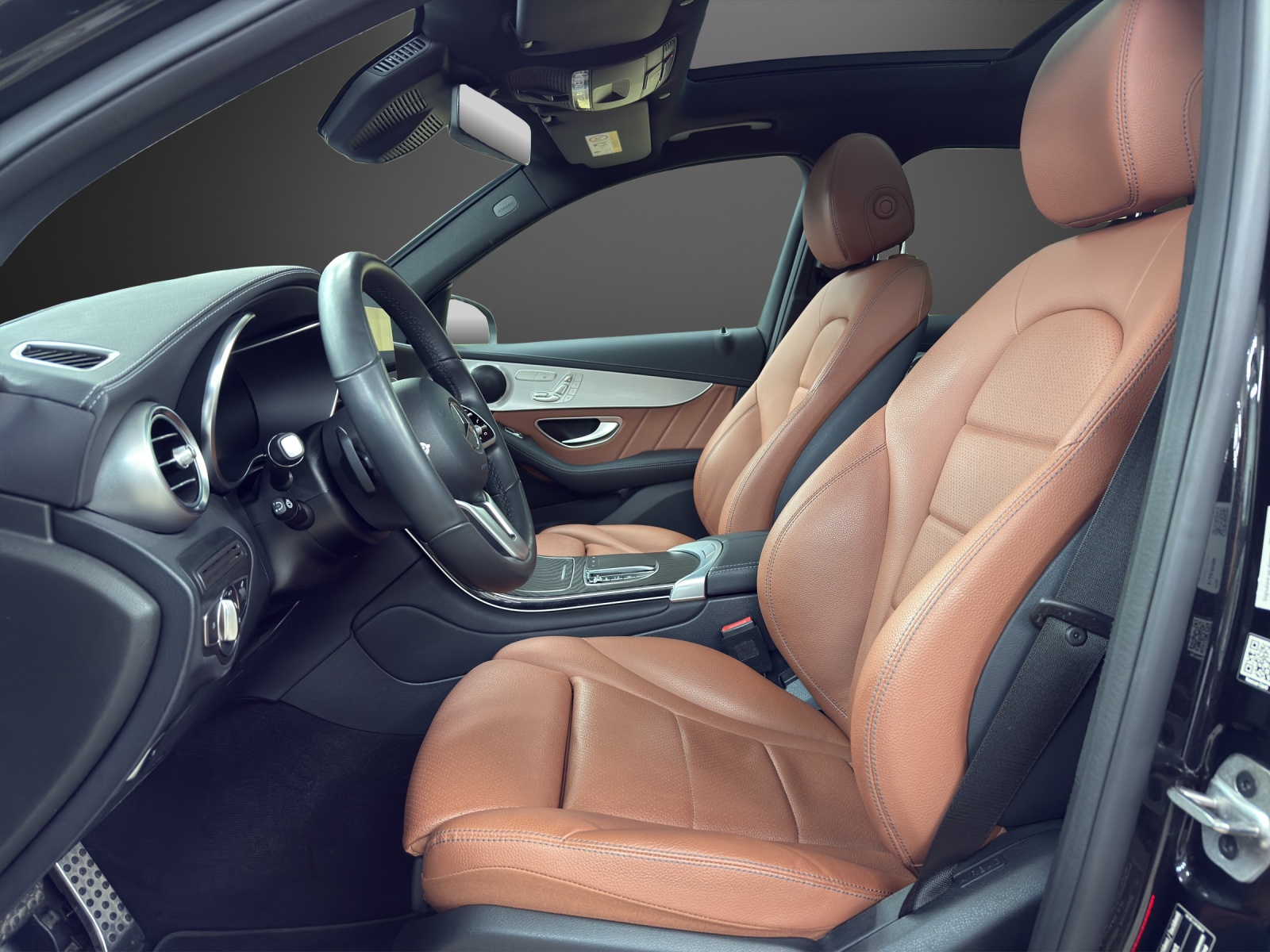 MERCEDES-BENZ GLC 300 e AMG Line 4Matic-image-9
