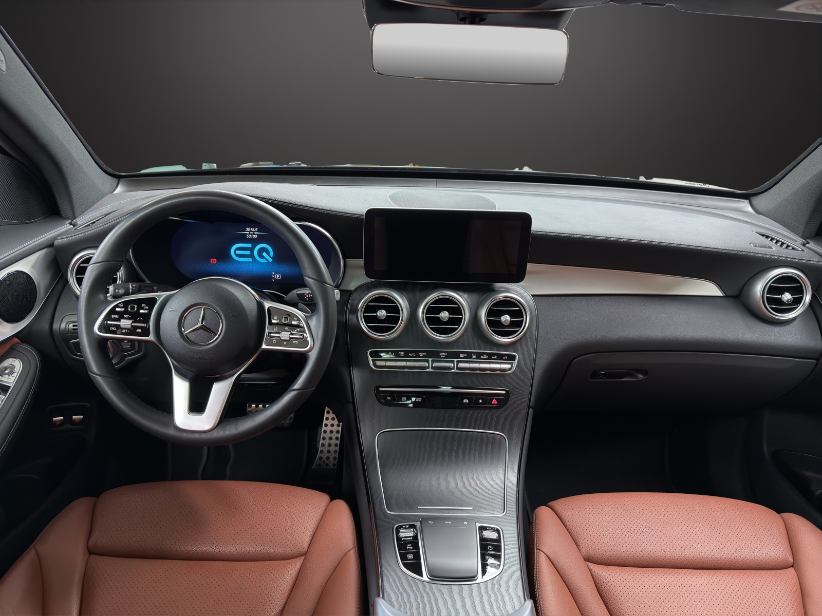 MERCEDES-BENZ GLC 300 e AMG Line 4Matic-image-10