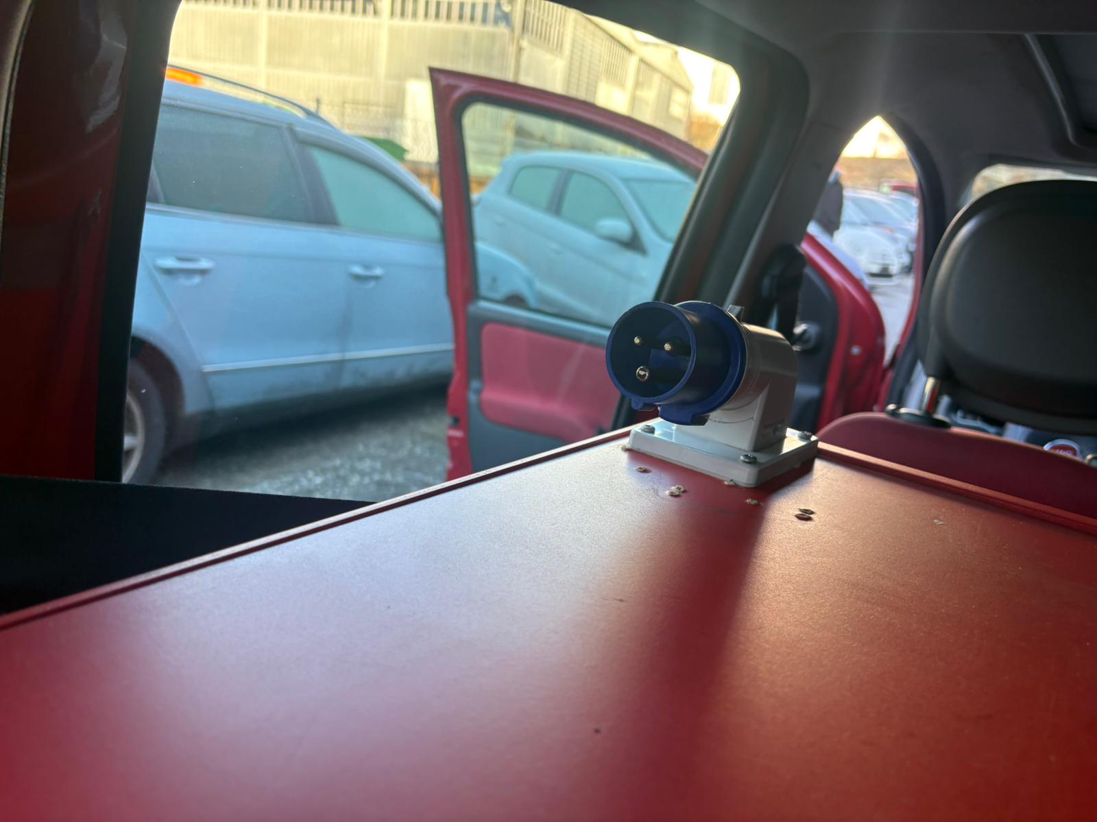 FIAT Panda 1.2 Lounge Pizza Ofen-image-13