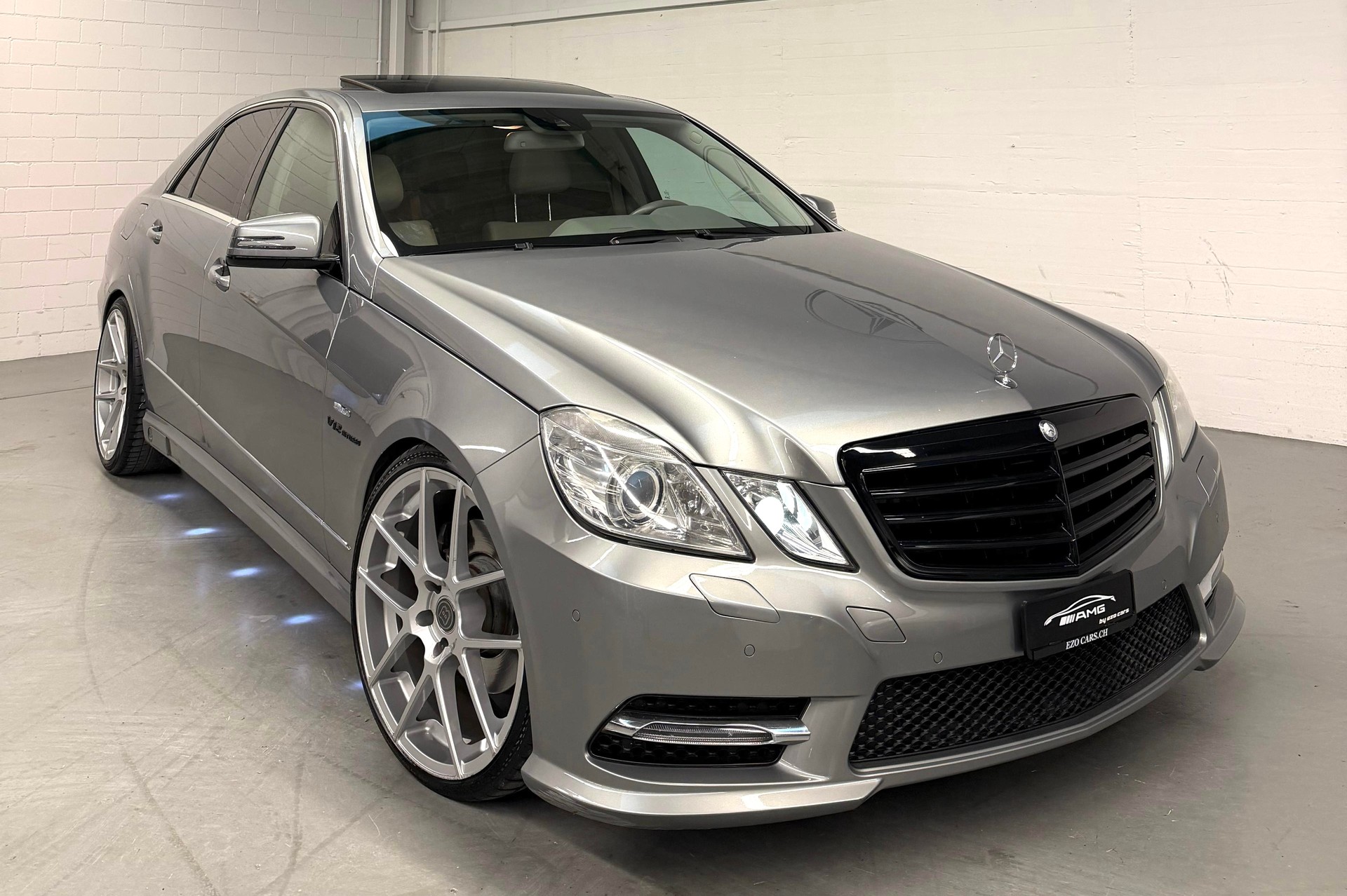 MERCEDES-BENZ E 350 CDI ( Limited Grey Black Brabus Bodykit ) BlueEfficiency 7G-Tronic