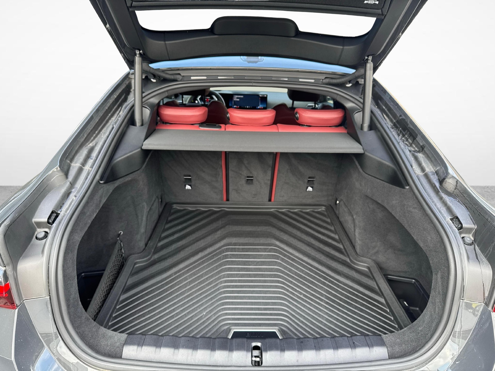 BMW i4 M50-image-21