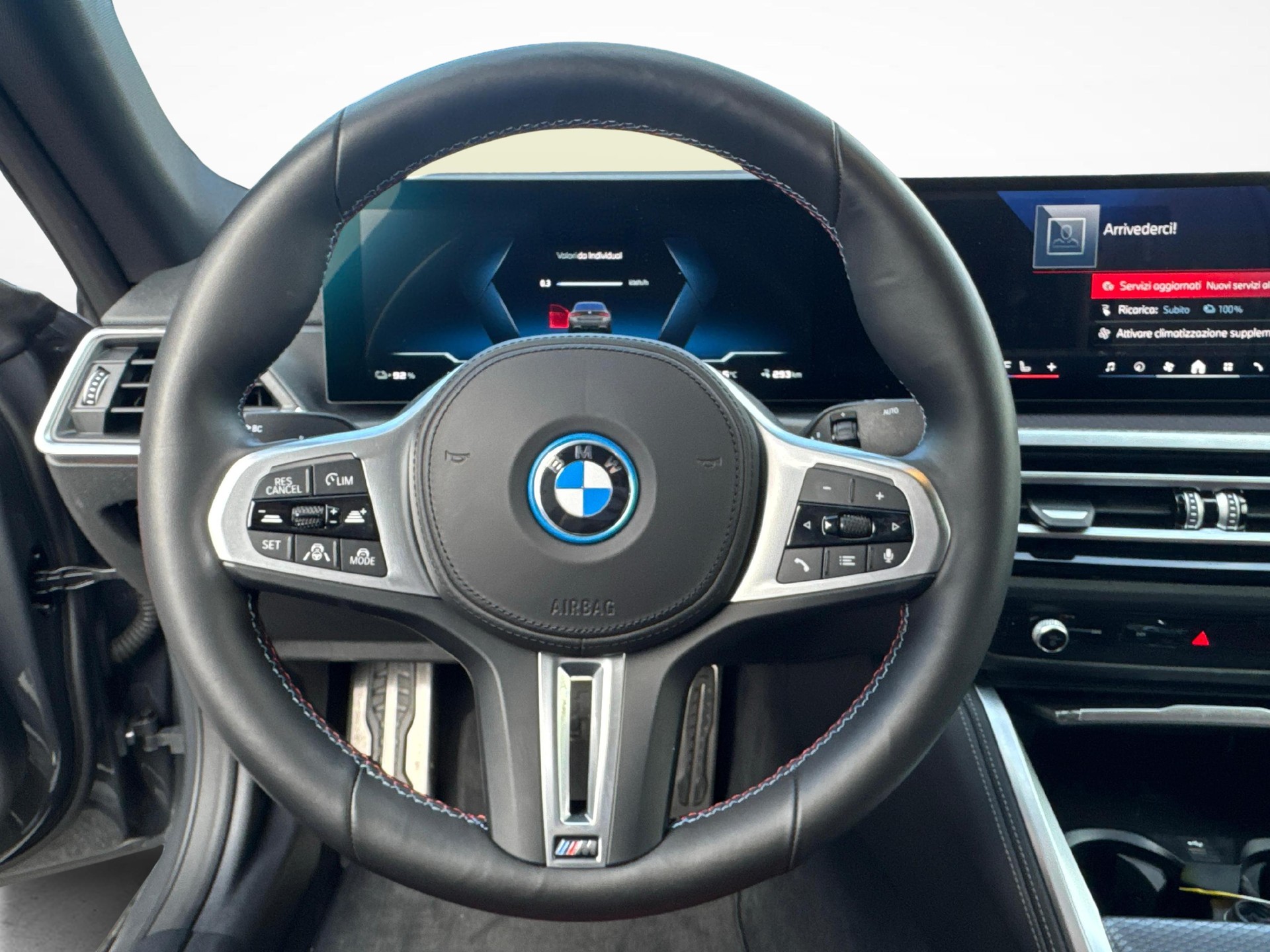 BMW i4 M50-image-15