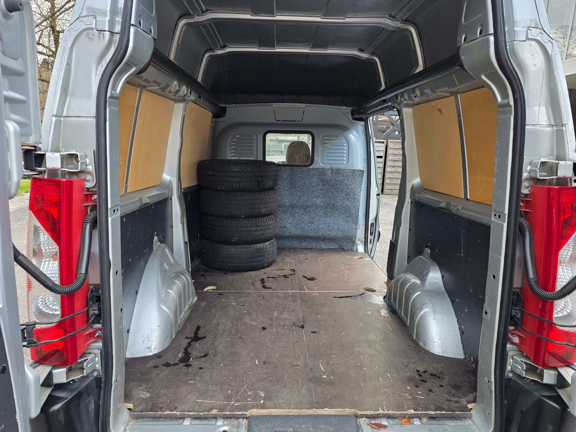 TOYOTA Proace 2.0D *** Hochdach *** AHK 2'000kg *** Klima *** Dachträger *** YouTube: https://youtu.be/4hmpOqQsVdw?si=-QhVw01EVR8SJZfs-image-11