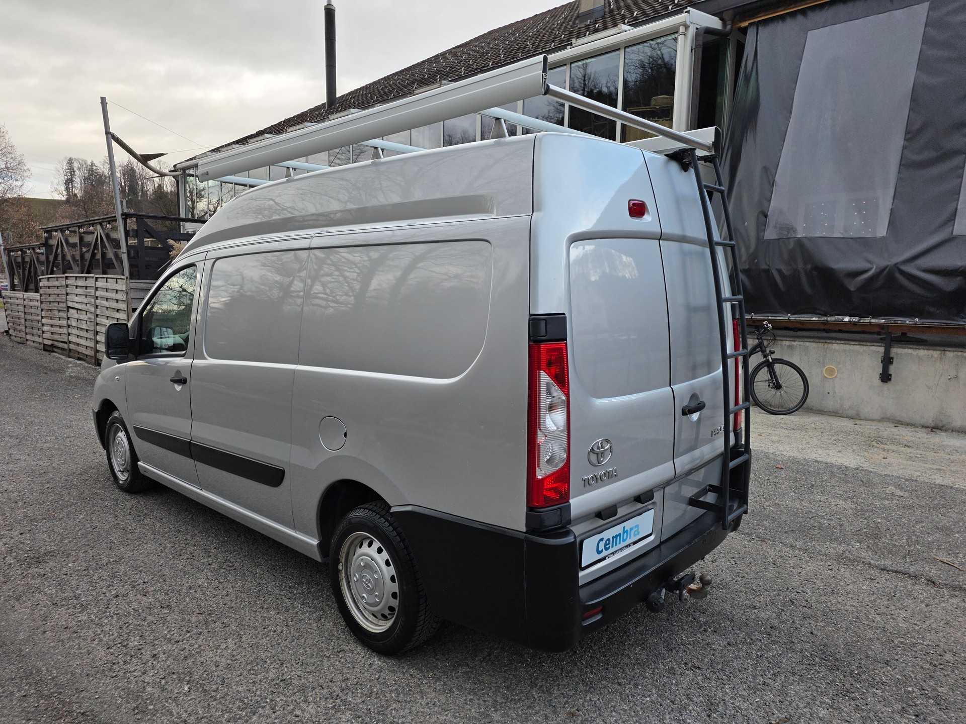 TOYOTA Proace 2.0D *** Hochdach *** AHK 2'000kg *** Klima *** Dachträger *** YouTube: https://youtu.be/4hmpOqQsVdw?si=-QhVw01EVR8SJZfs-image-5