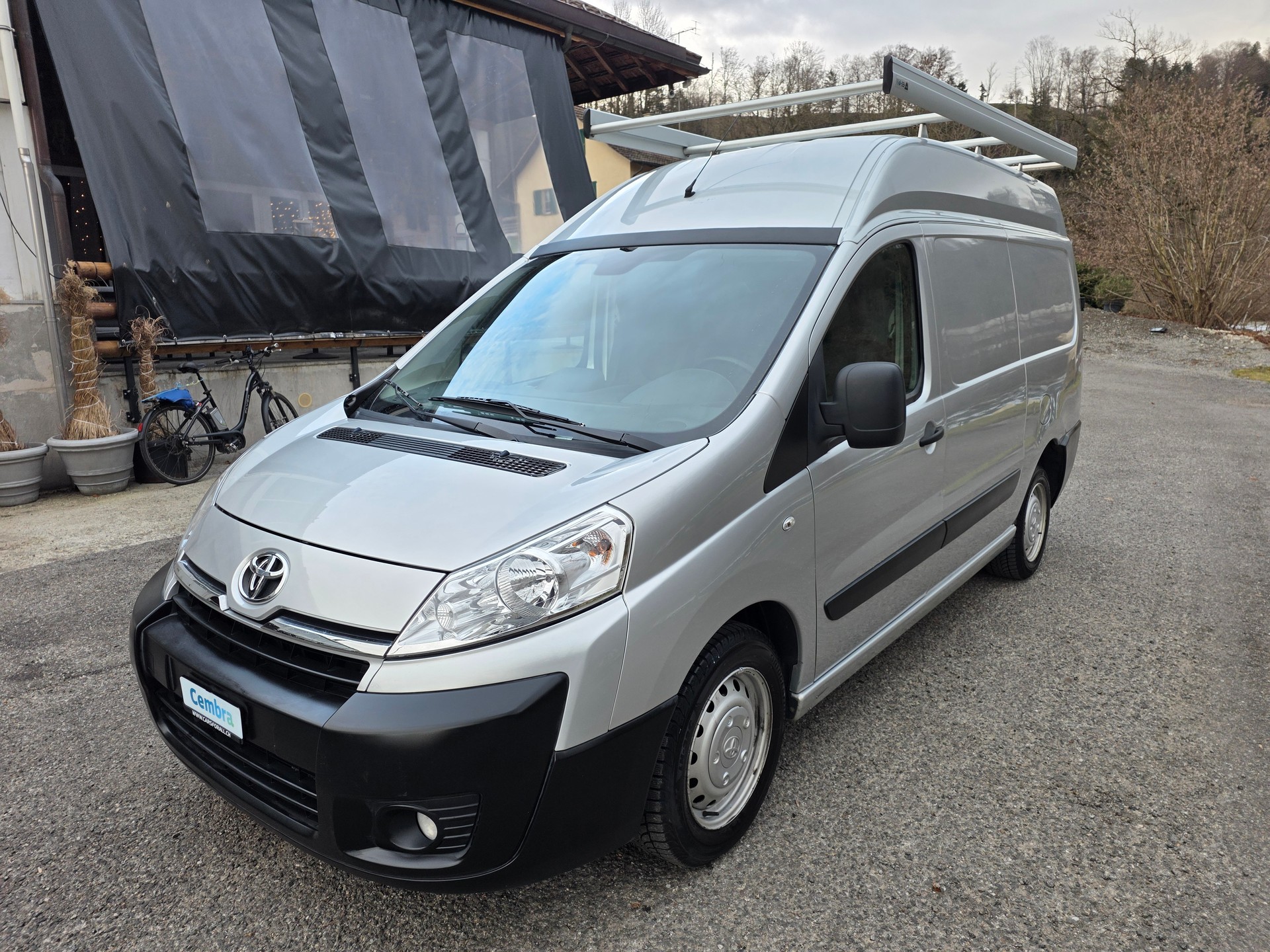 TOYOTA Proace 2.0D *** Hochdach *** AHK 2'000kg *** Klima *** Dachträger *** YouTube: https://youtu.be/4hmpOqQsVdw?si=-QhVw01EVR8SJZfs-image-1