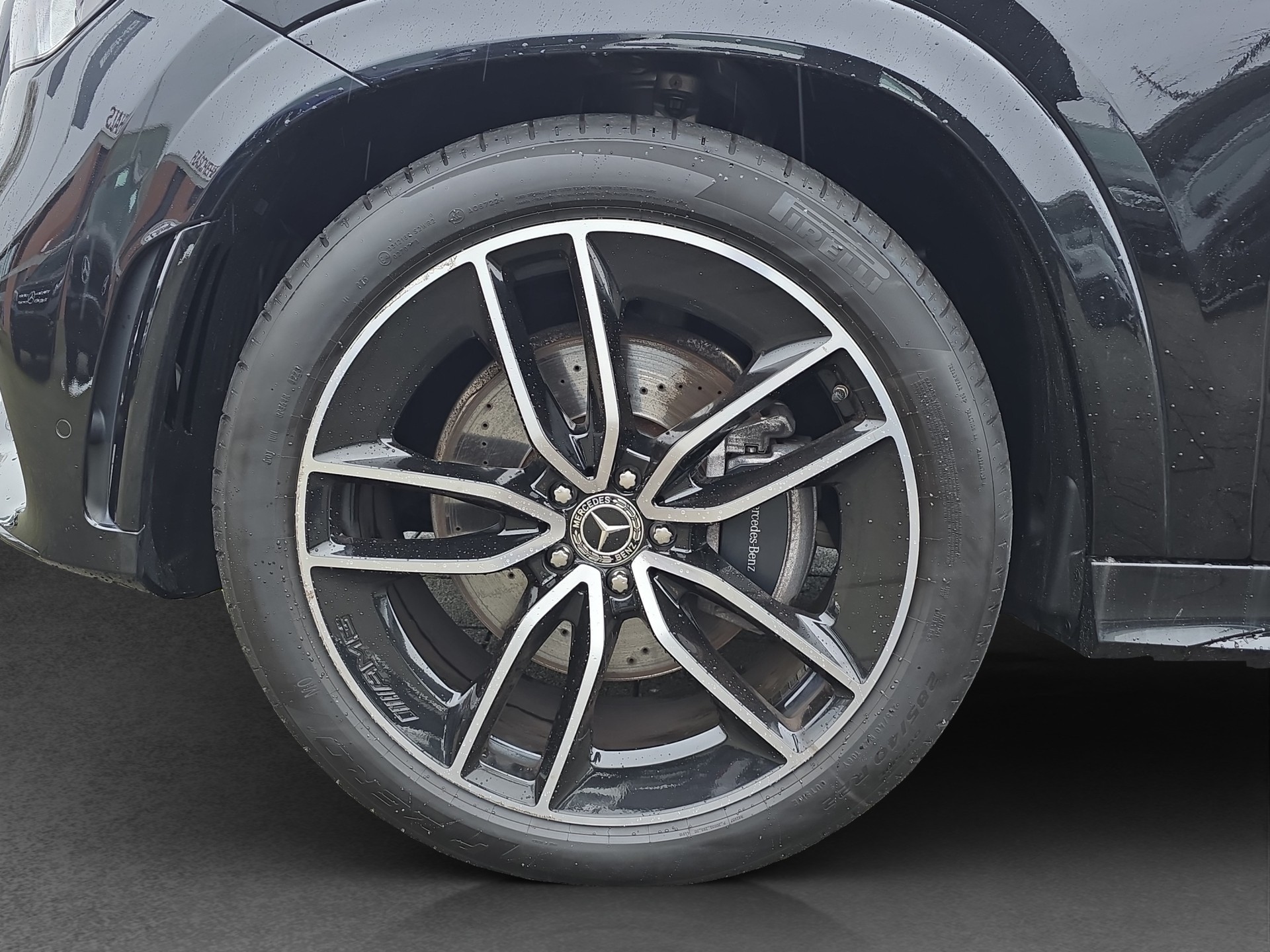 MERCEDES-BENZ GLE 300 d 4Matic AMG Line 9G-Tronic-image-9