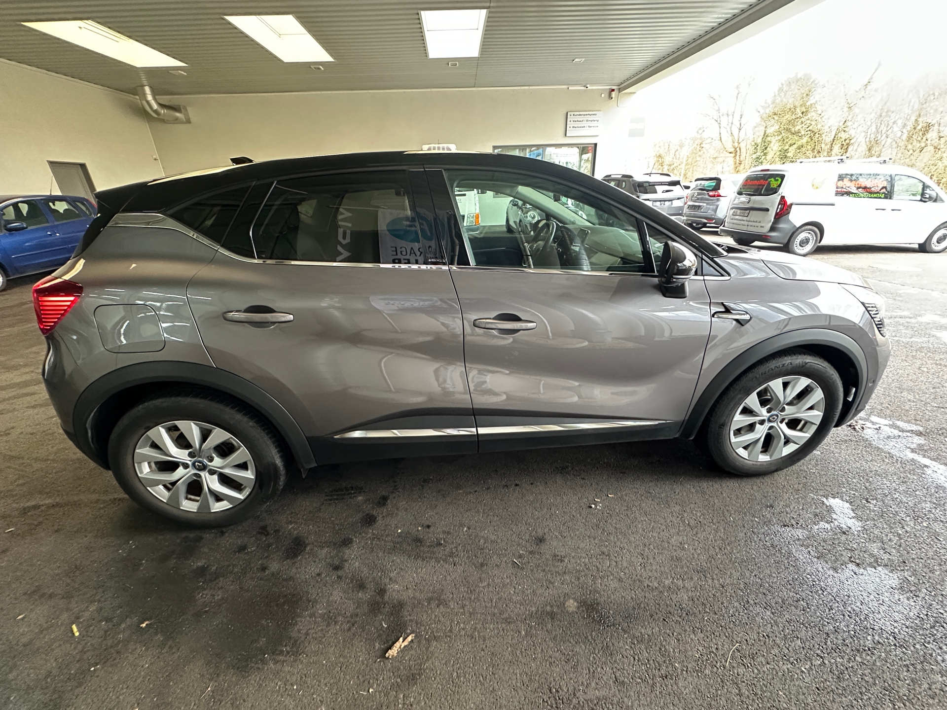 RENAULT Captur 1.6 E-Tech Plug-in Intens-image-5