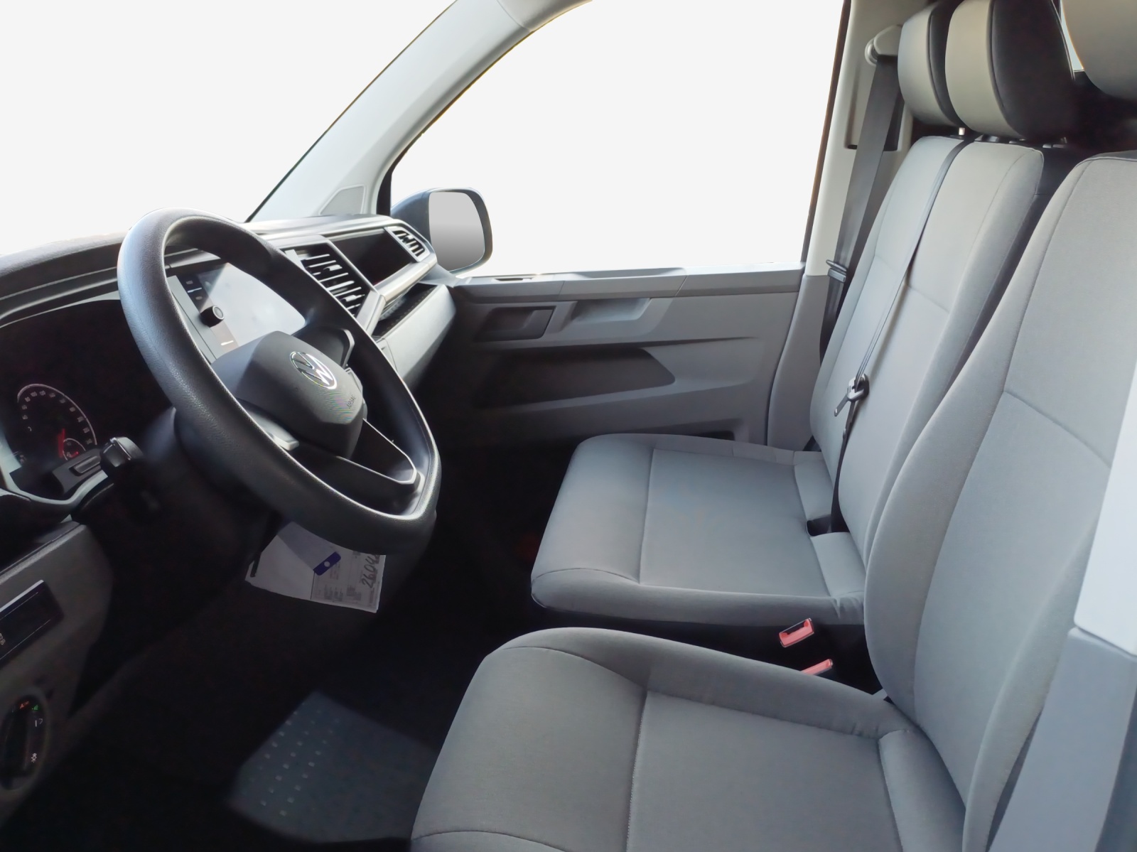 VW T6.1 2.0 TDI 4Motion DSG-image-8