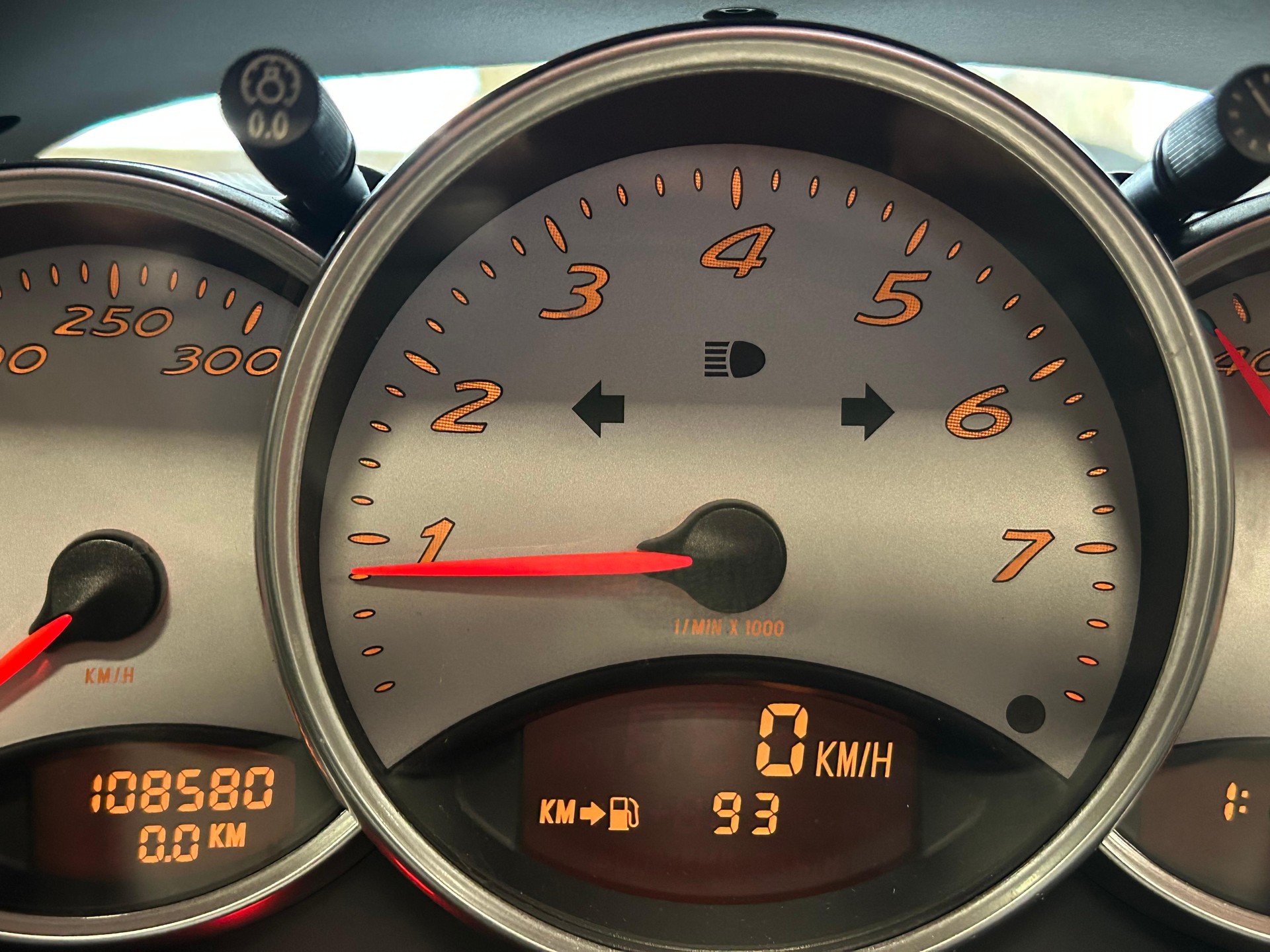 PORSCHE Boxster 3.2 S-image-15