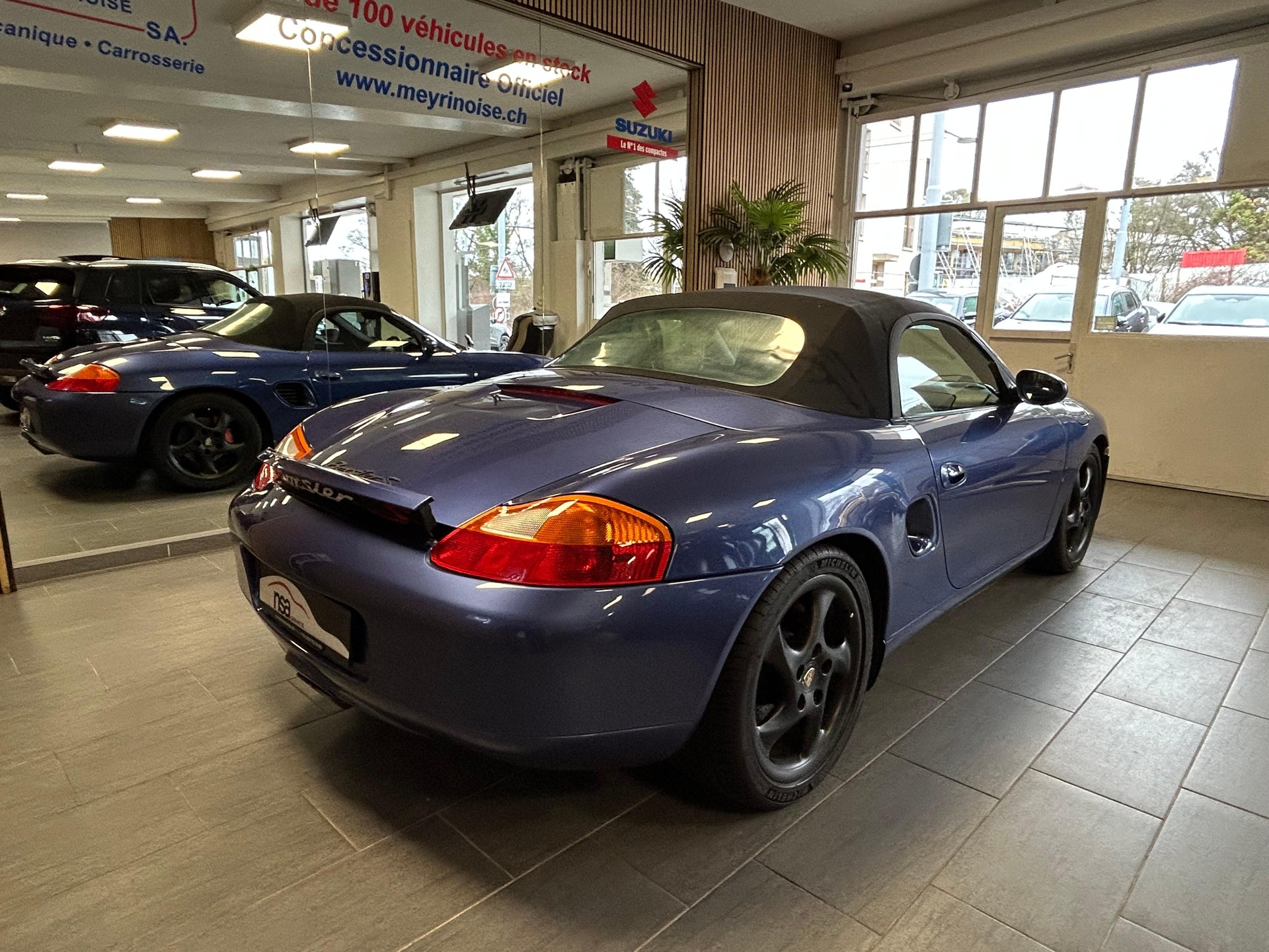 PORSCHE Boxster 3.2 S-image-12