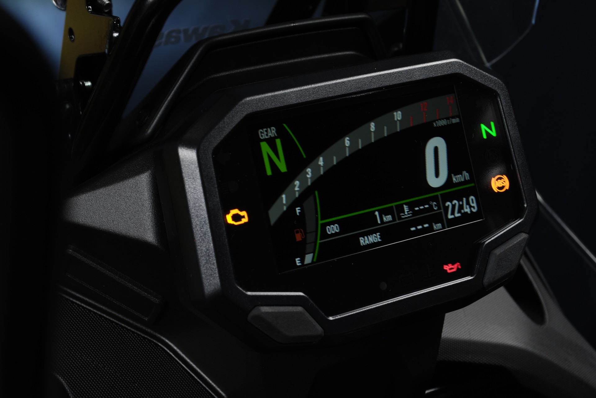 KAWASAKI KLE500 SE MY26-image-15