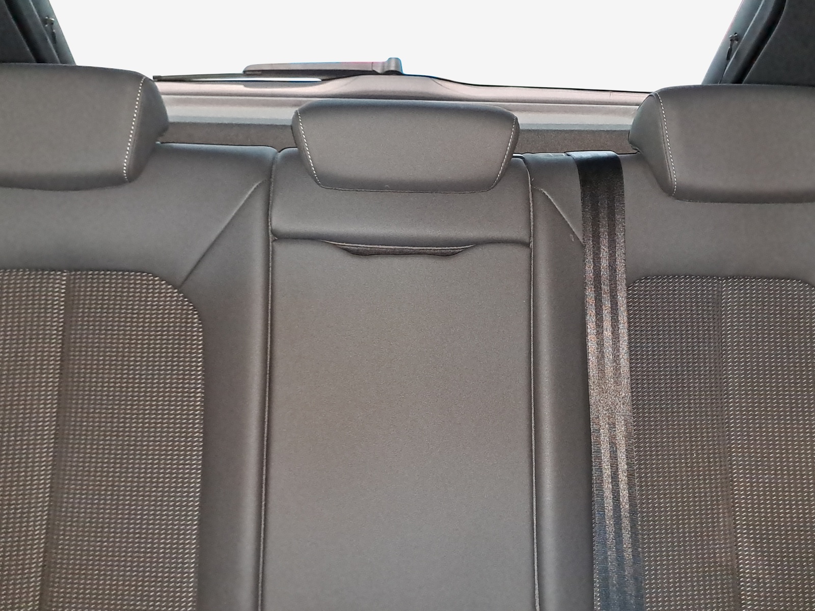 AUDI Q3 35 TFSI S line Attraction S-tronic-image-11