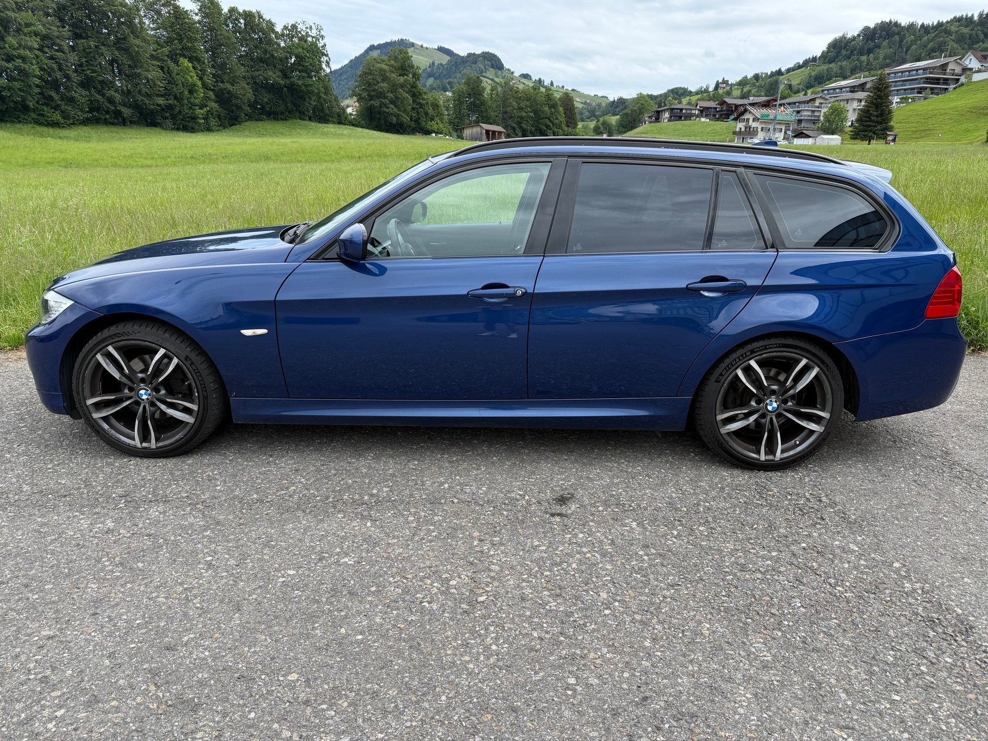 BMW 320d xDrive Touring