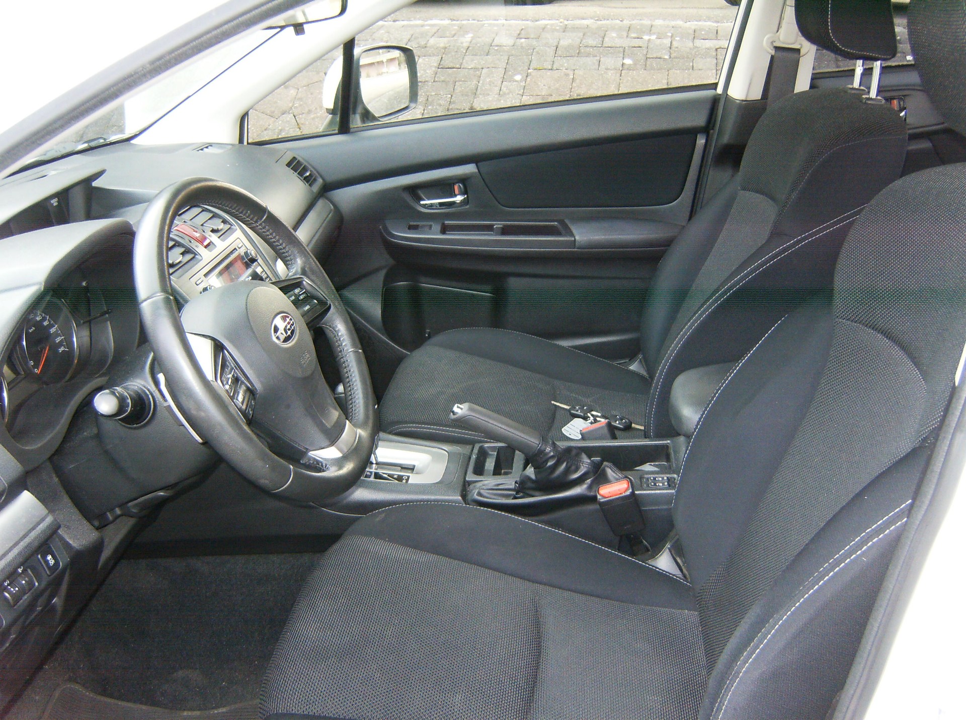 SUBARU XV 2.0 Swiss Two AWD CVT-image-9