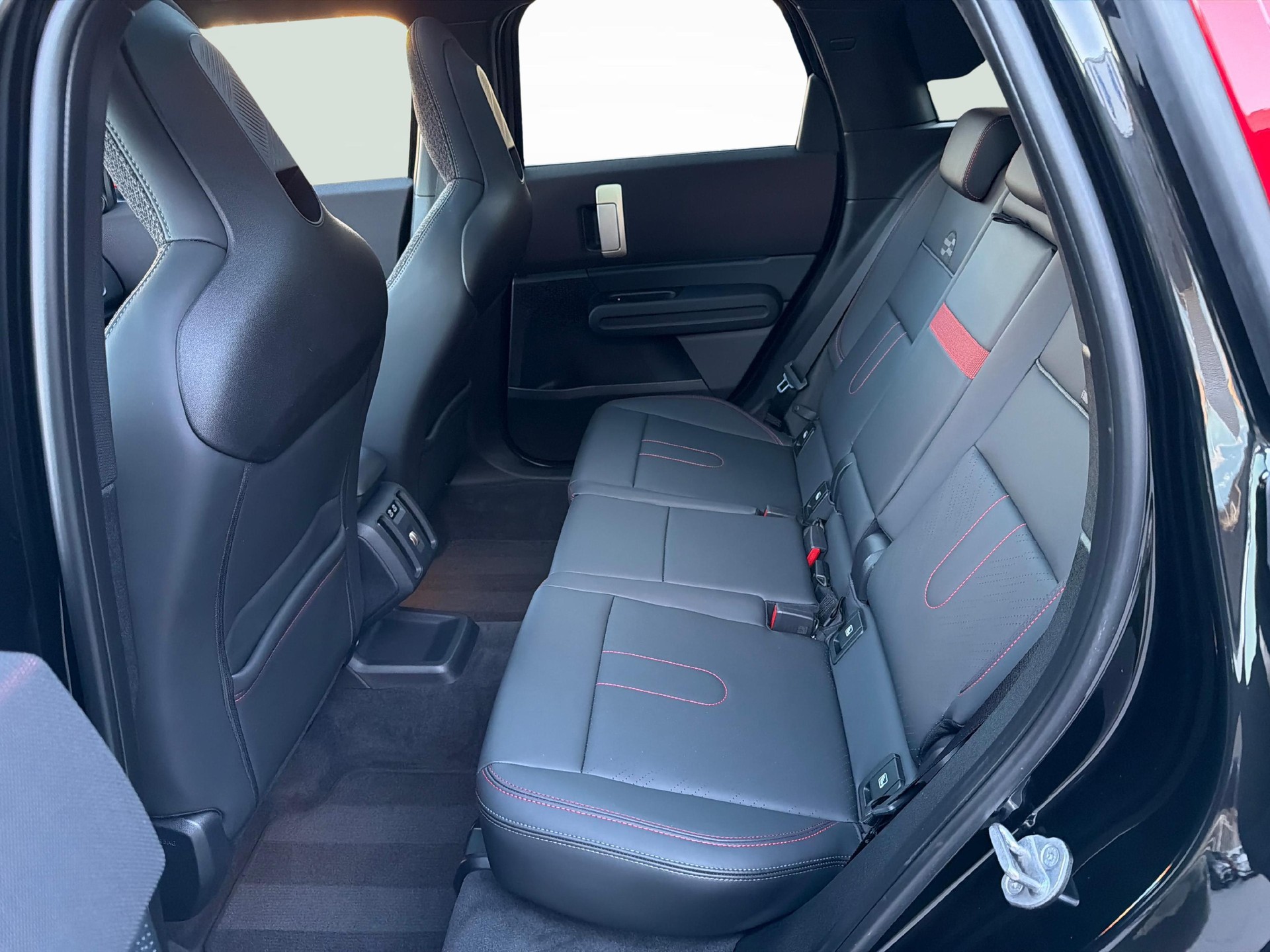 MINI Countryman F60 2.0i John Cooper Works ALL4-image-12