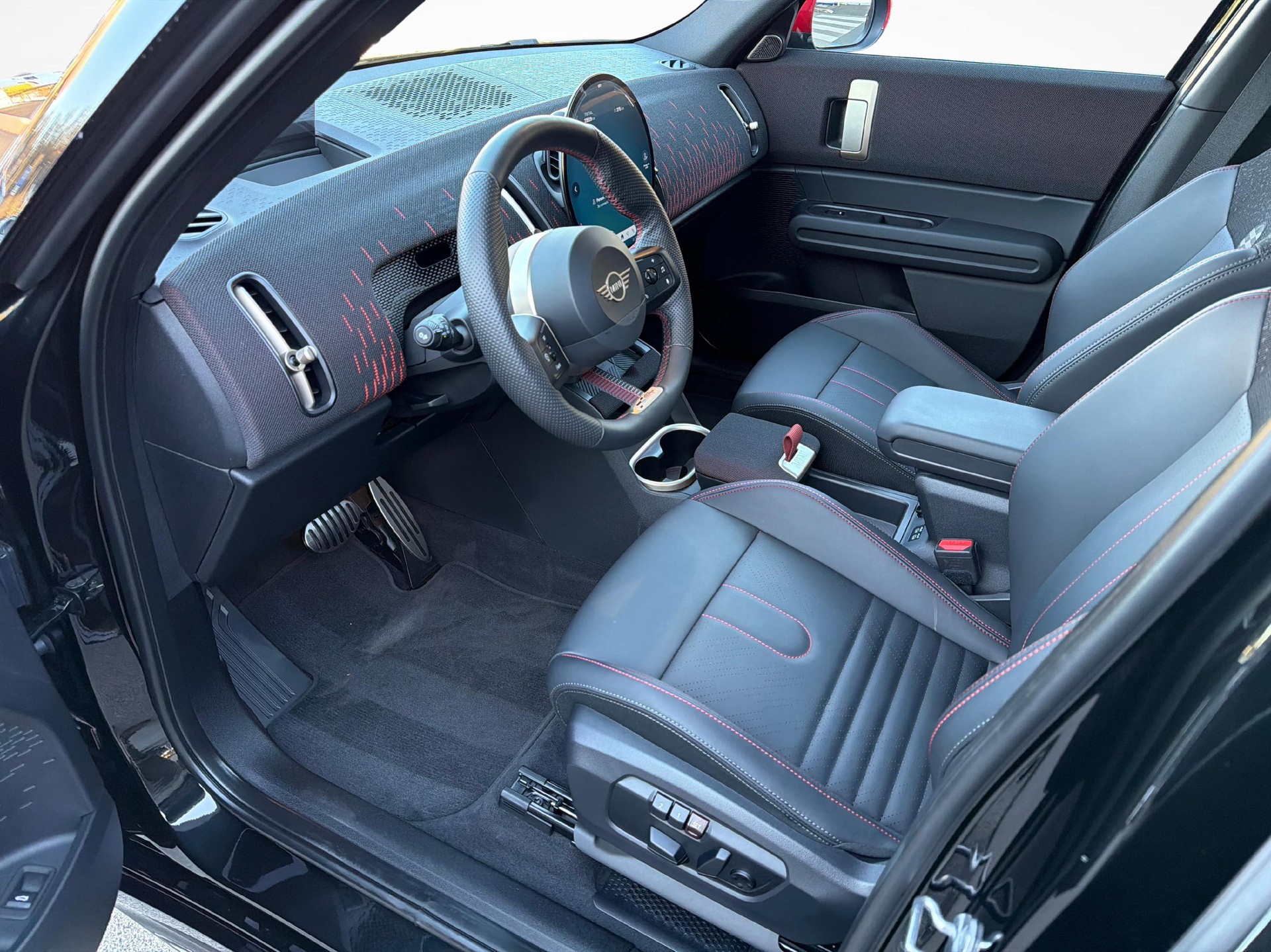 MINI Countryman F60 2.0i John Cooper Works ALL4-image-8