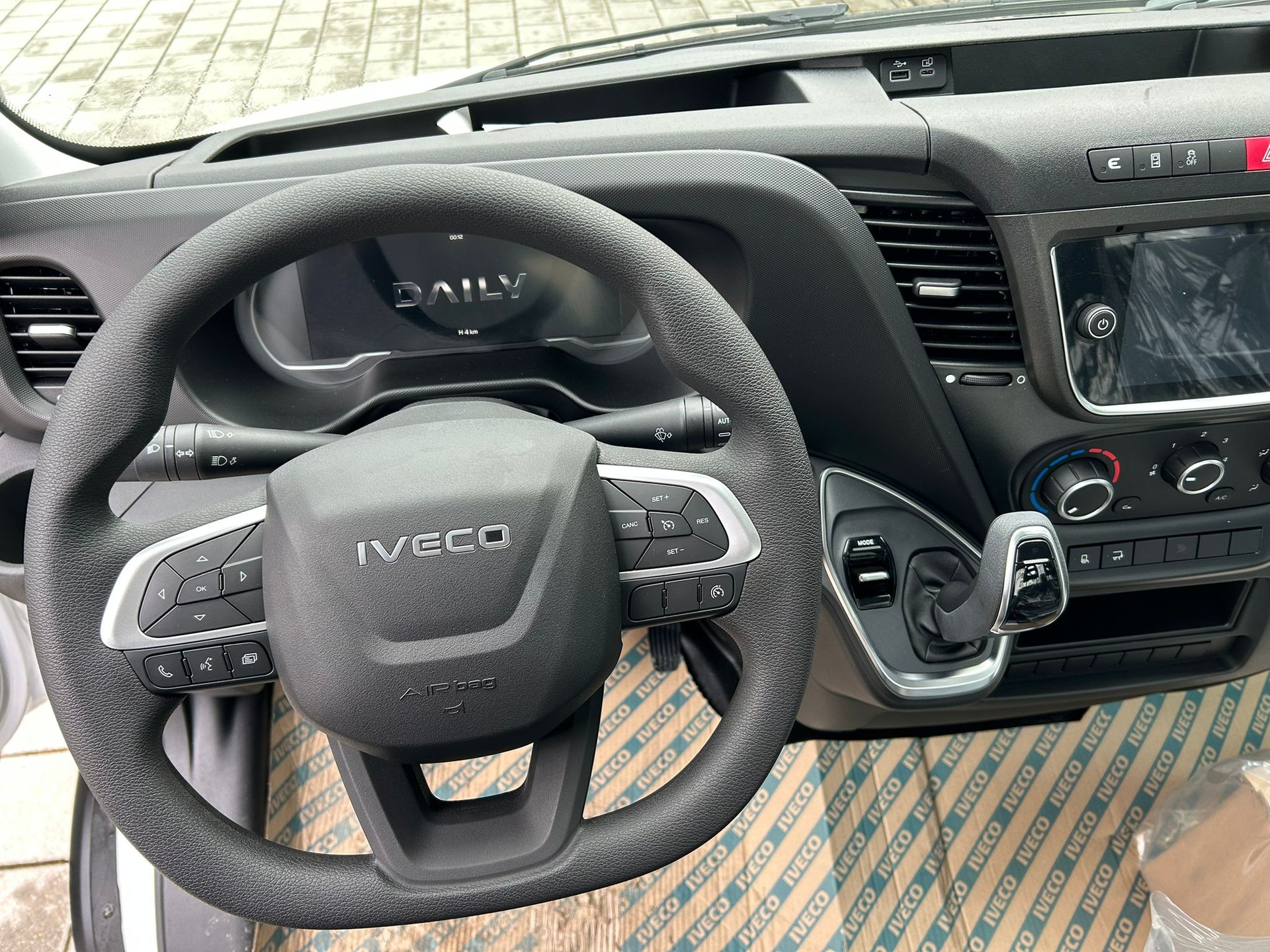 IVECO 35 S 18H A8 3750-image-7