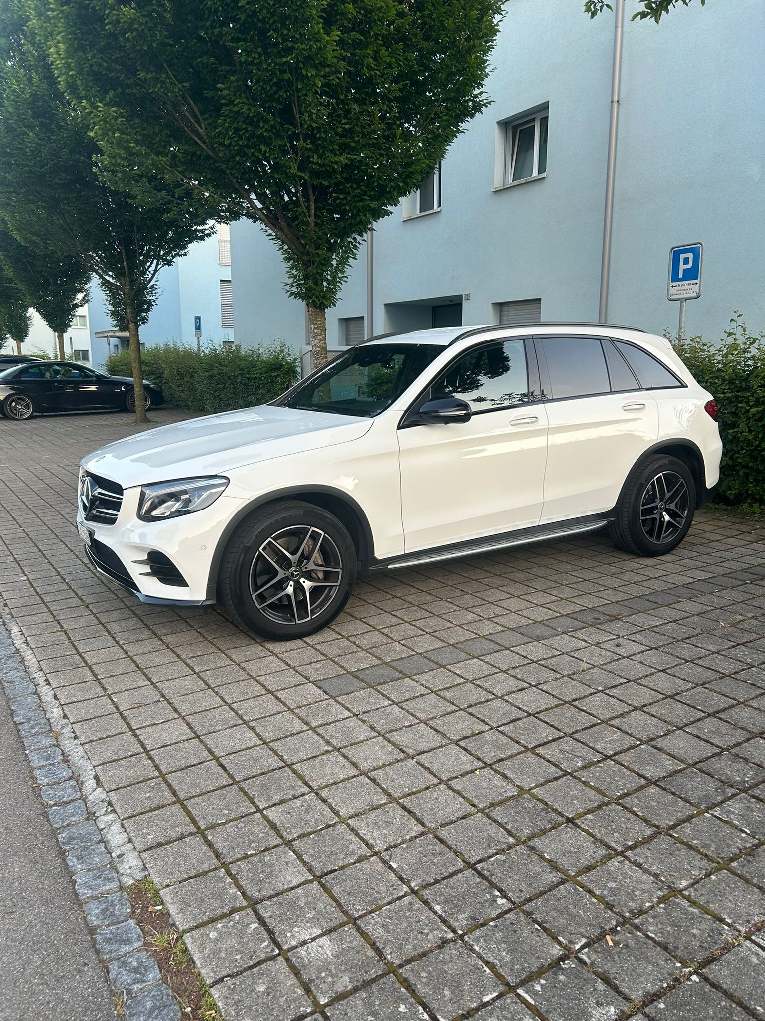 MERCEDES-BENZ GLC 250 d AMG Line 4Matic 9G-Tronic-image-1
