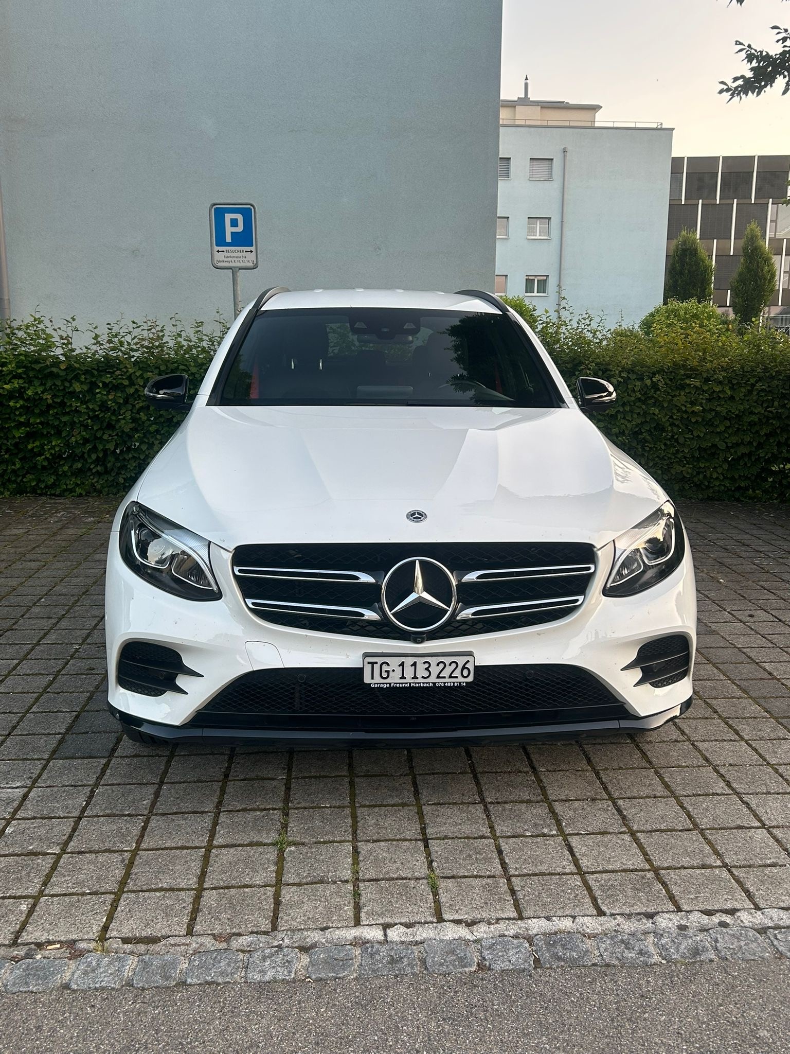 MERCEDES-BENZ GLC 250 d AMG Line 4Matic 9G-Tronic-image-4