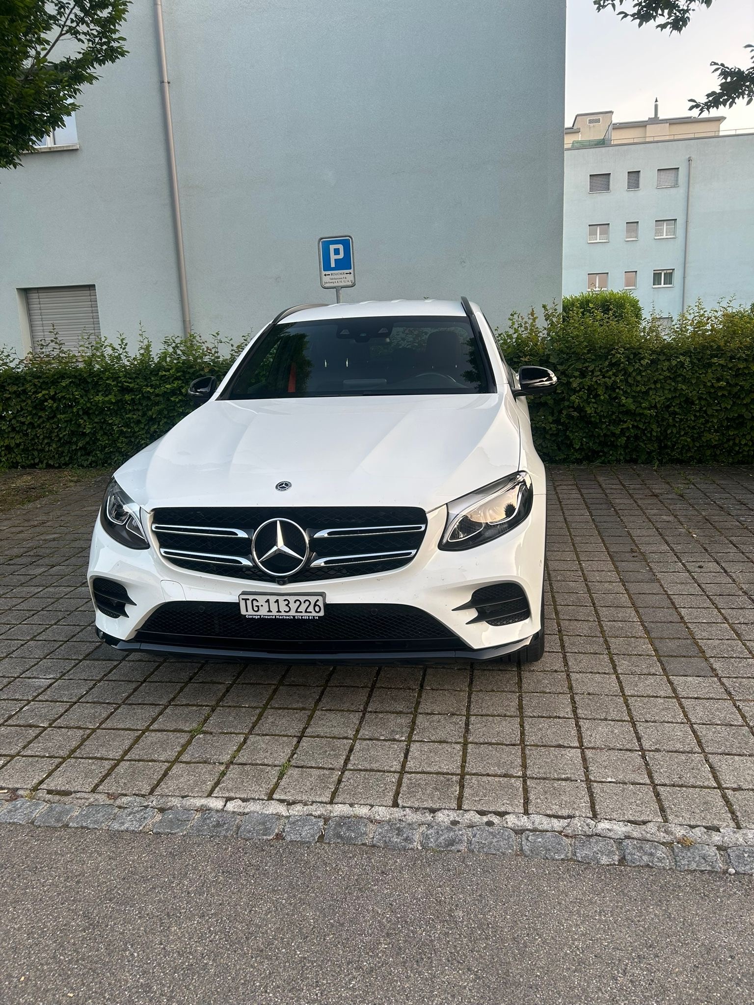 MERCEDES-BENZ GLC 250 d AMG Line 4Matic 9G-Tronic-image-3