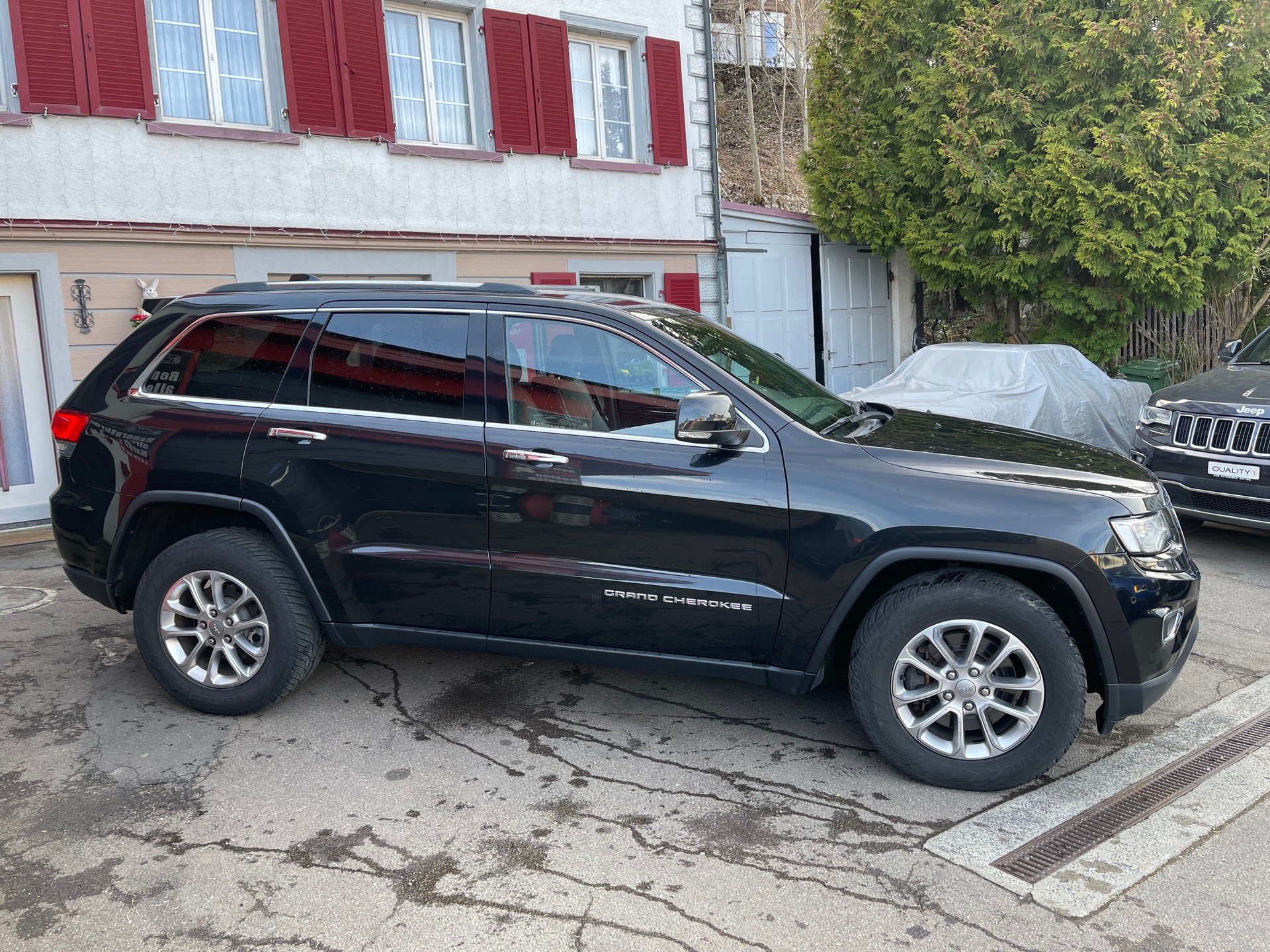 JEEP Grand Cherokee 3.0 CRD Limited Automatic-image-8
