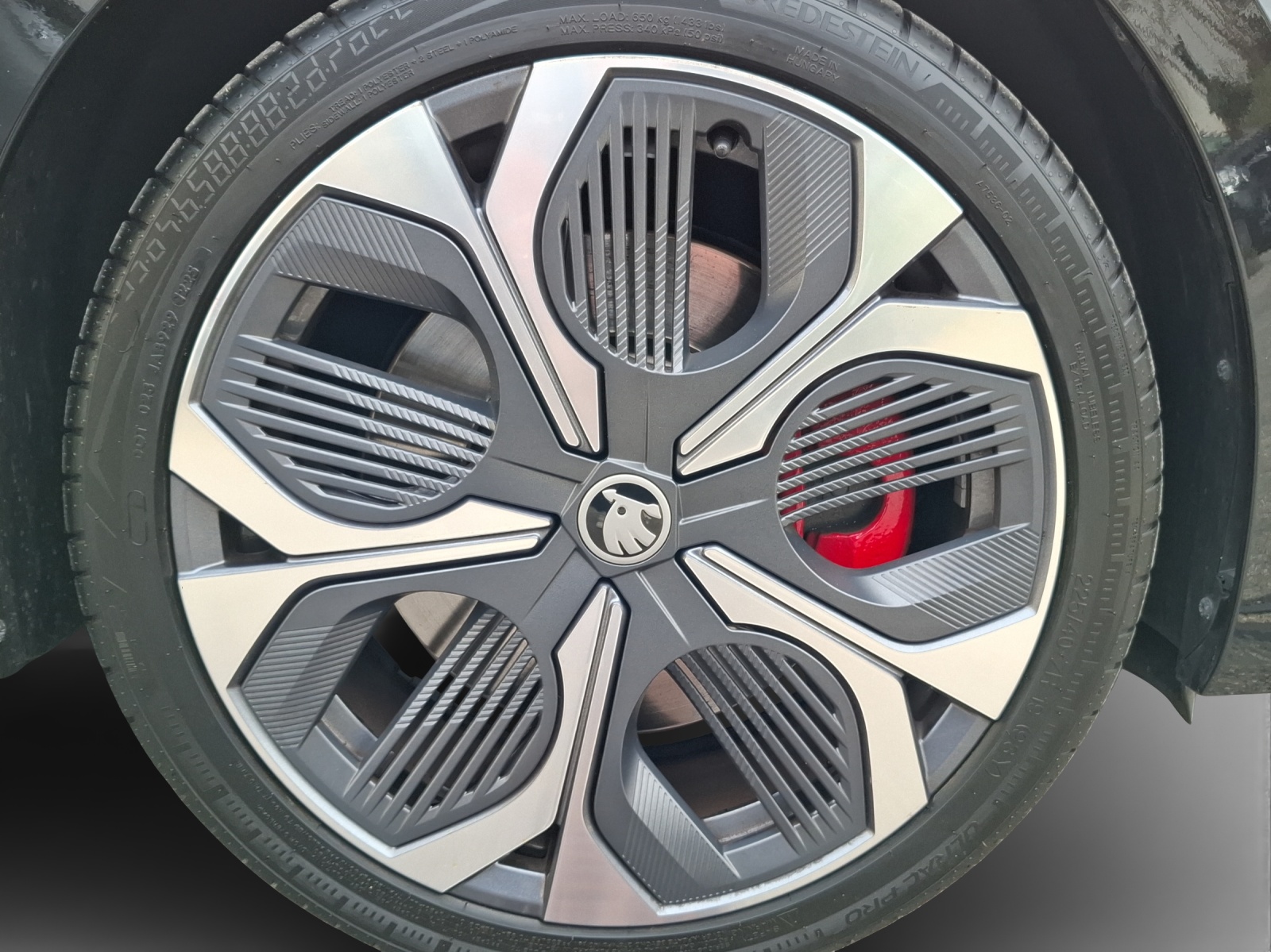 SKODA Octavia Combi 2.0 TSI DSG RS-image-14
