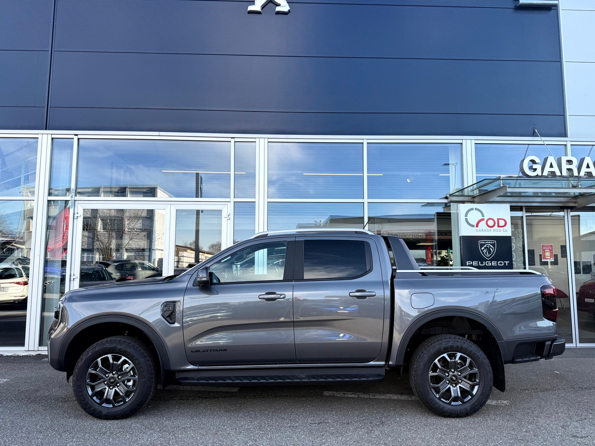 FORD Ranger Wildtrak 3.0 Eco Blue e-4WD Automat-image-5