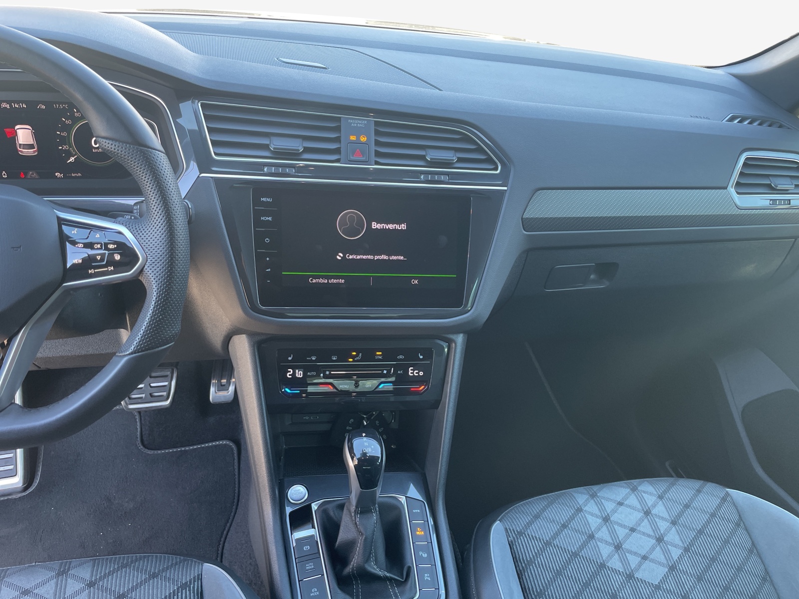 VW Tiguan 1.4TSI PHEV Selection DSG-image-11