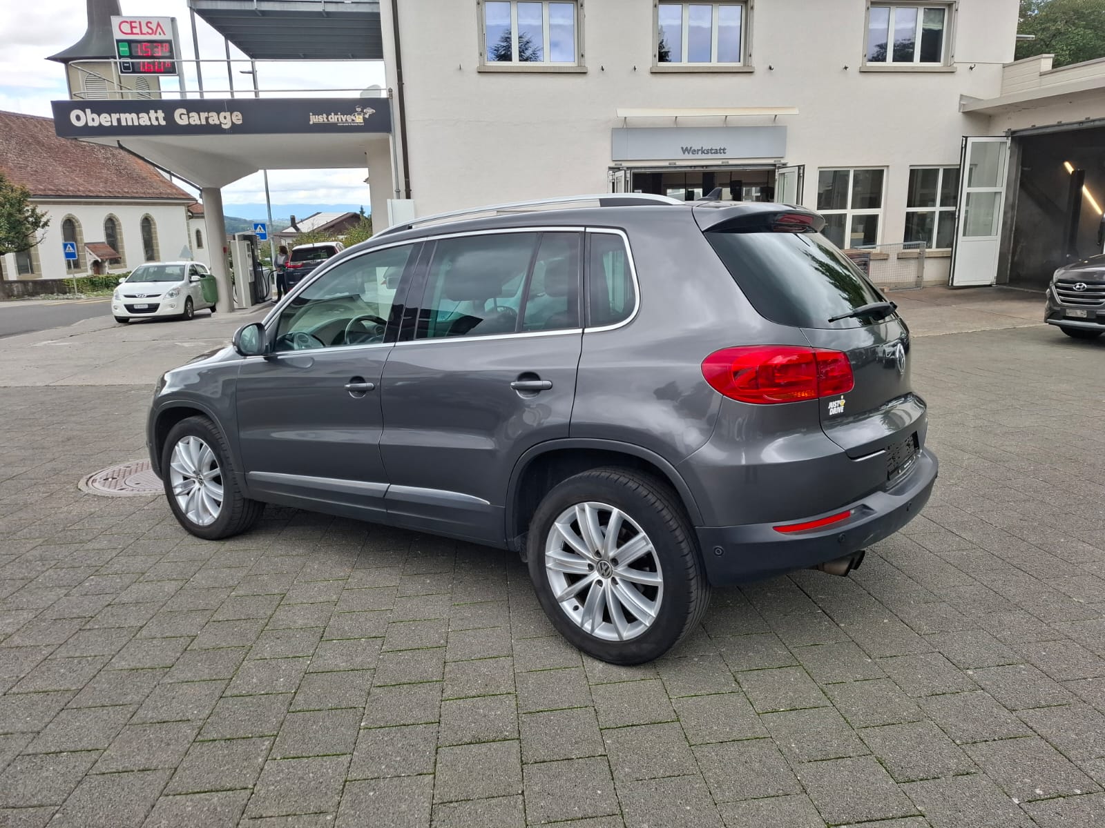 VW Tiguan 2.0 TSI Sport&Style 4Motion DSG-image-7