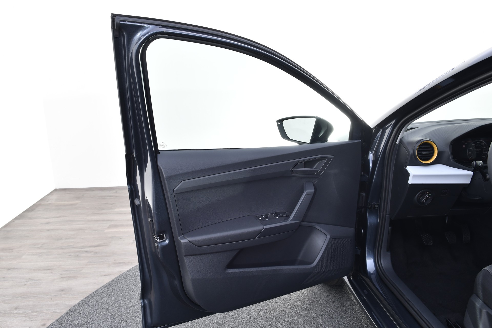 SEAT Ibiza 1.0 EcoTSI-image-8