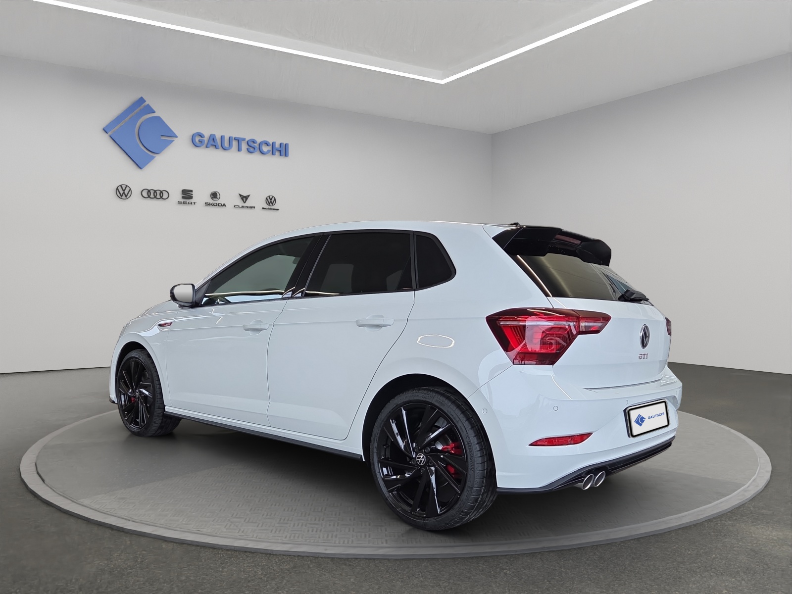 VW Polo 2.0 TSI GTI DSG-image-2