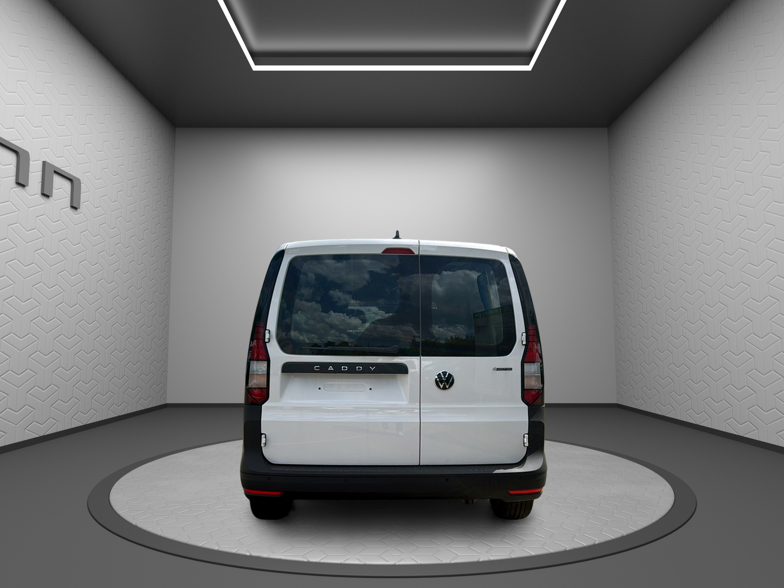 VW Caddy Cargo 2.0TDI Maxi 4Motion-image-4