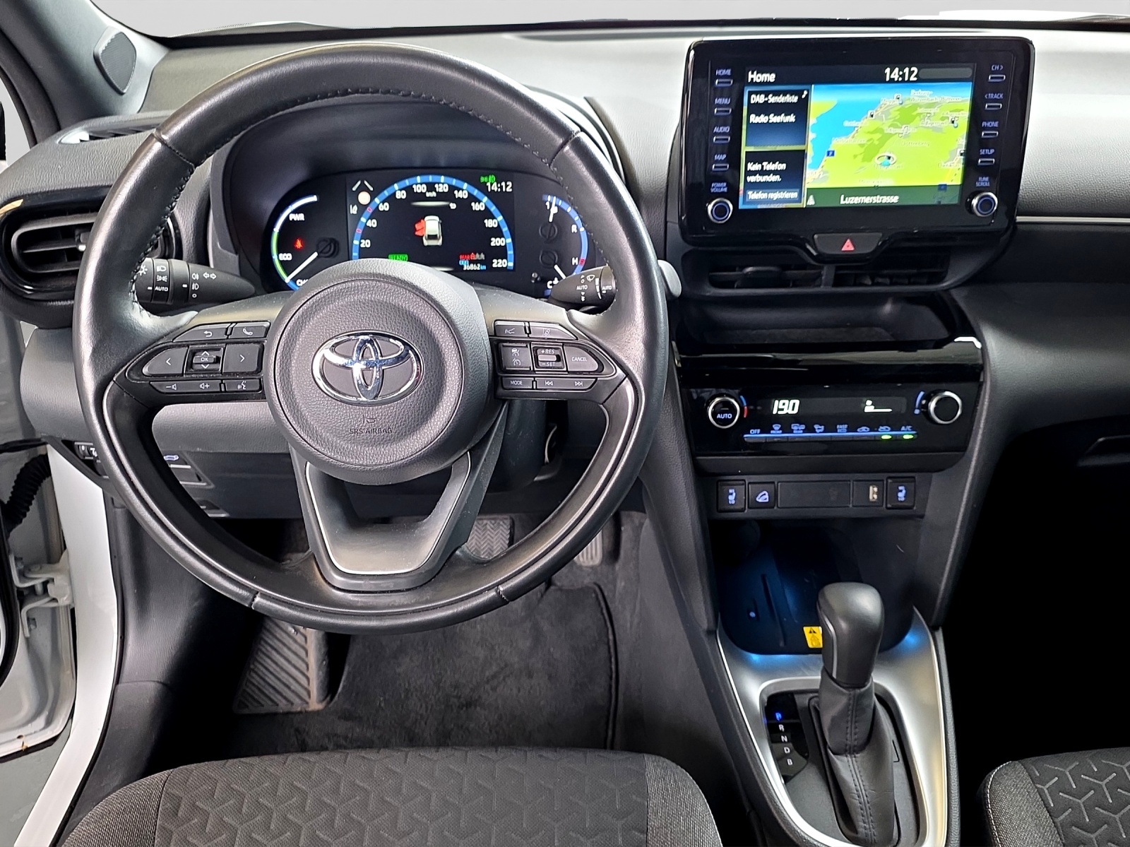 TOYOTA Yaris Cross 1.5 VVT-i HSD Trend AWD-i-image-10