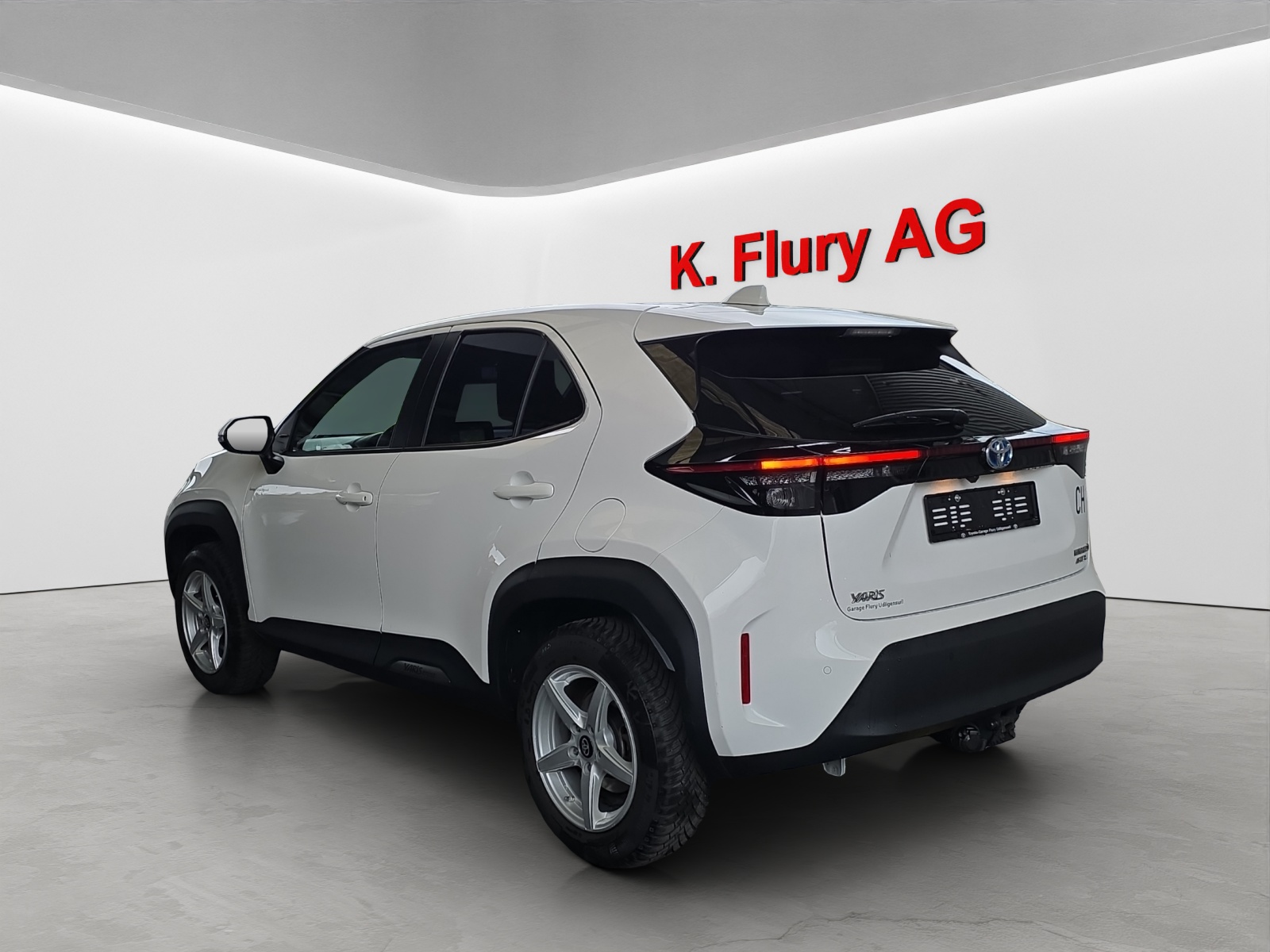 TOYOTA Yaris Cross 1.5 VVT-i HSD Trend AWD-i-image-2