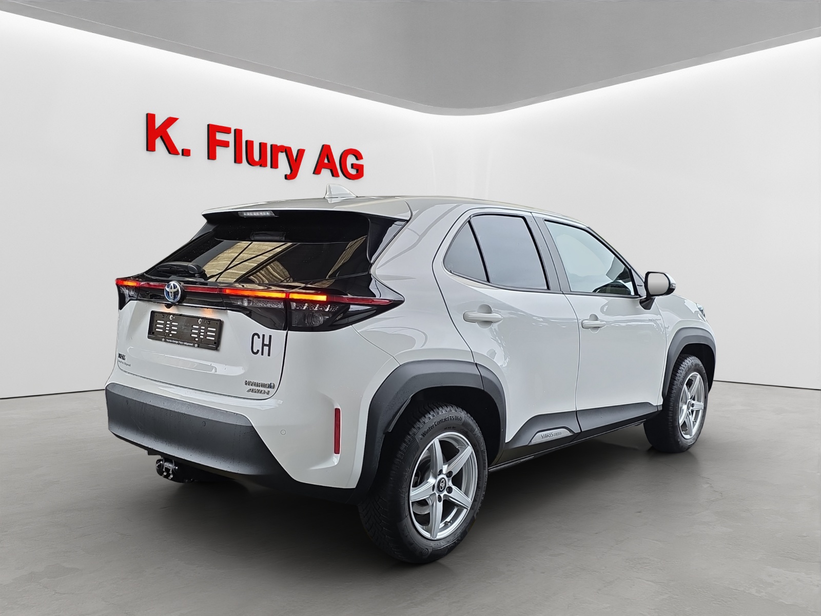 TOYOTA Yaris Cross 1.5 VVT-i HSD Trend AWD-i-image-4