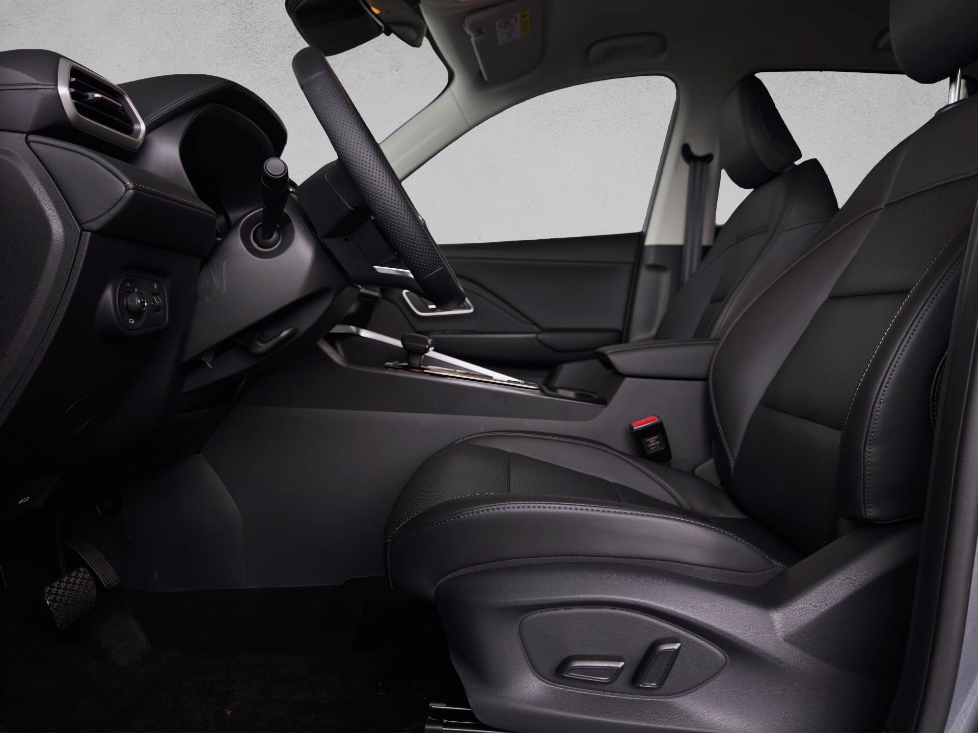 MG ZS 1.5 Hybrid+ Luxury-image-7