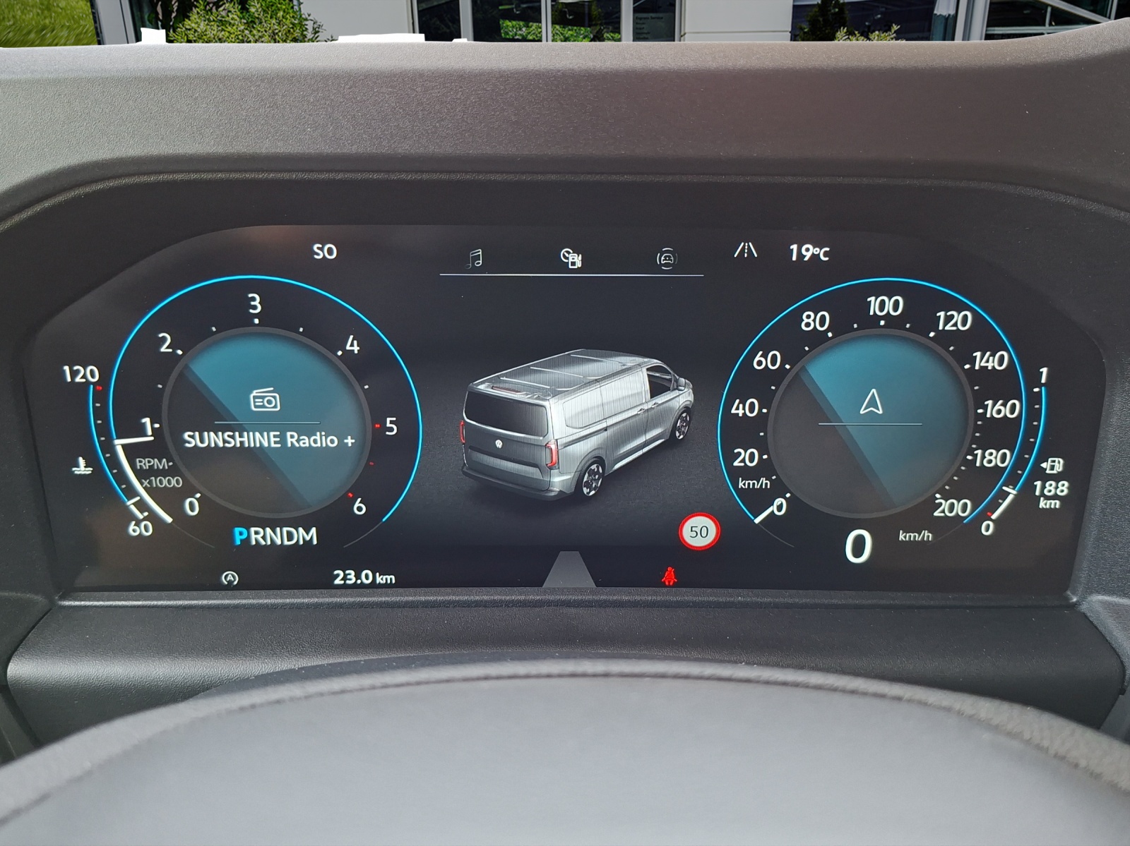 VW Transporter 2.0 TDI Automat-image-11