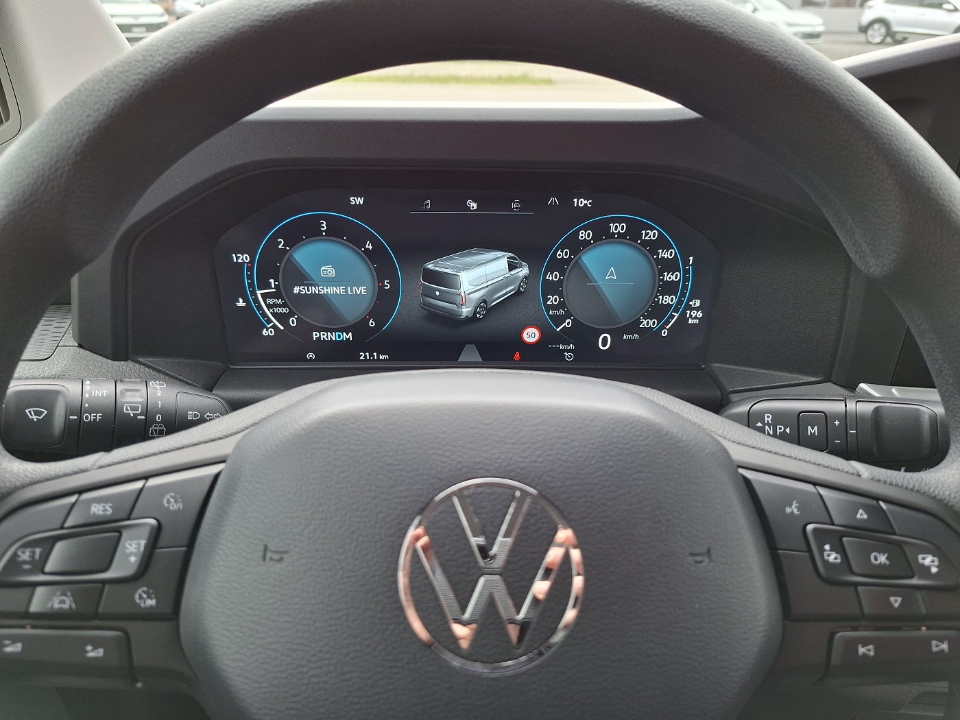 VW Transporter 2.0 TDI Automat-image-10