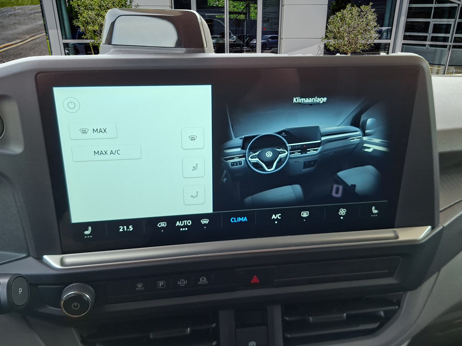 VW Transporter 2.0 TDI Automat-image-13