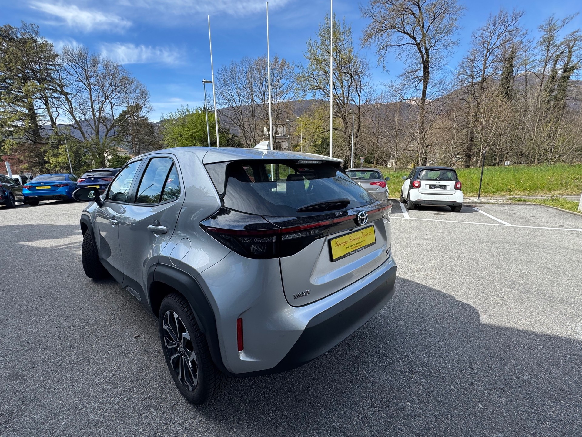 TOYOTA Yaris Cross 1.5 Trend e-CVT AWDi-image-5