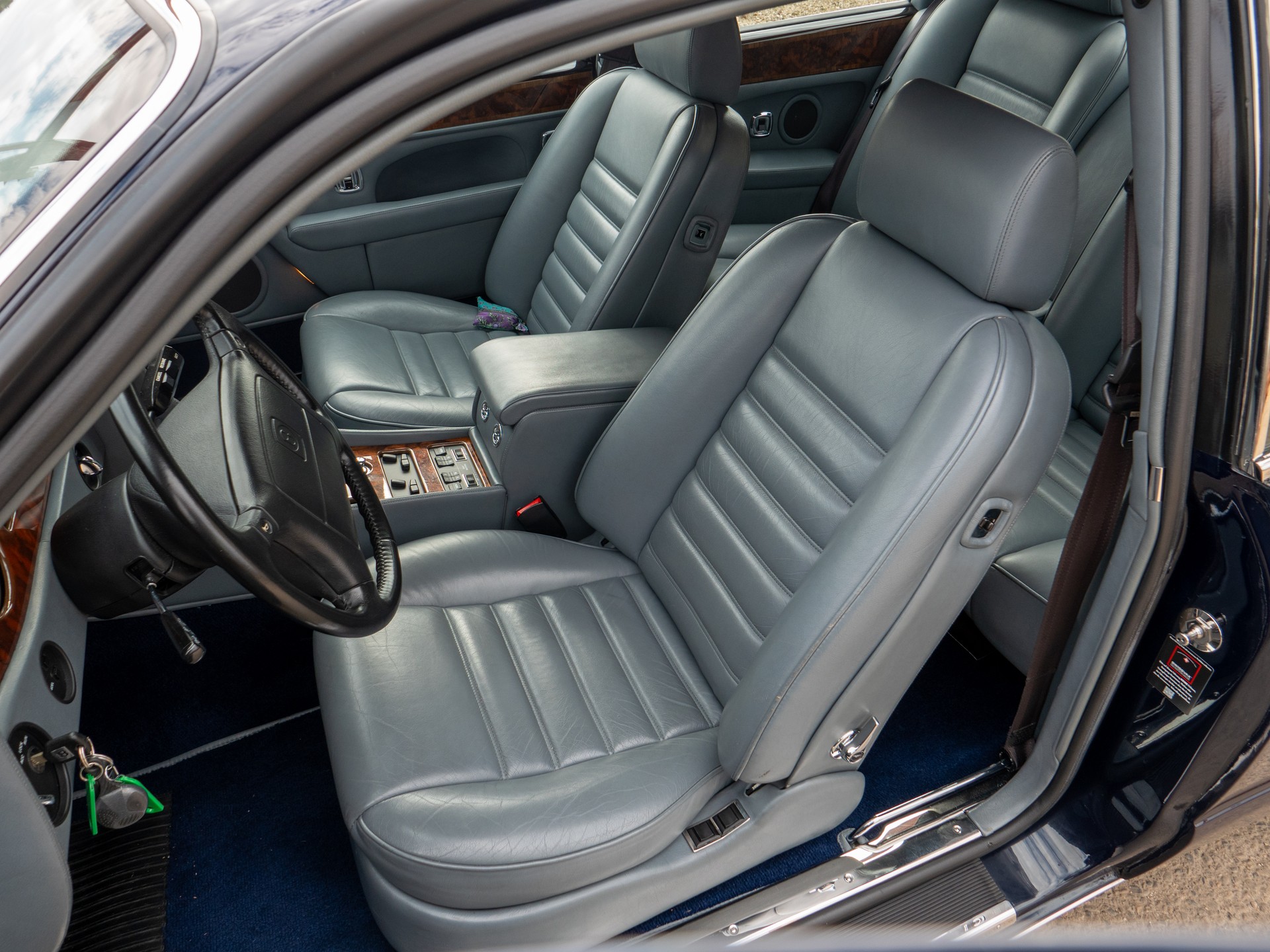 BENTLEY Continental S Coupé-image-8